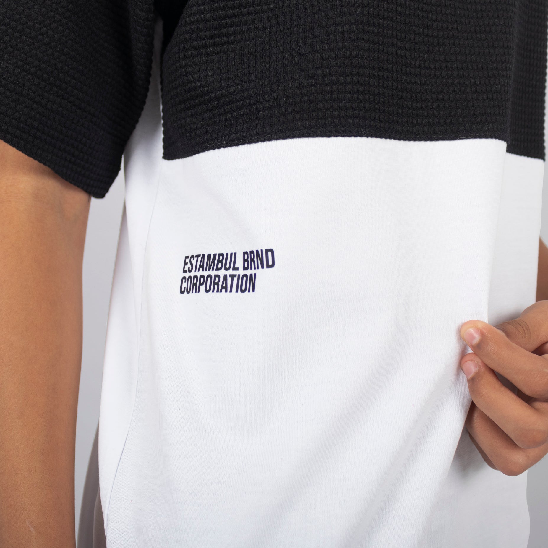 Camiseta niño cortes corporation brnd