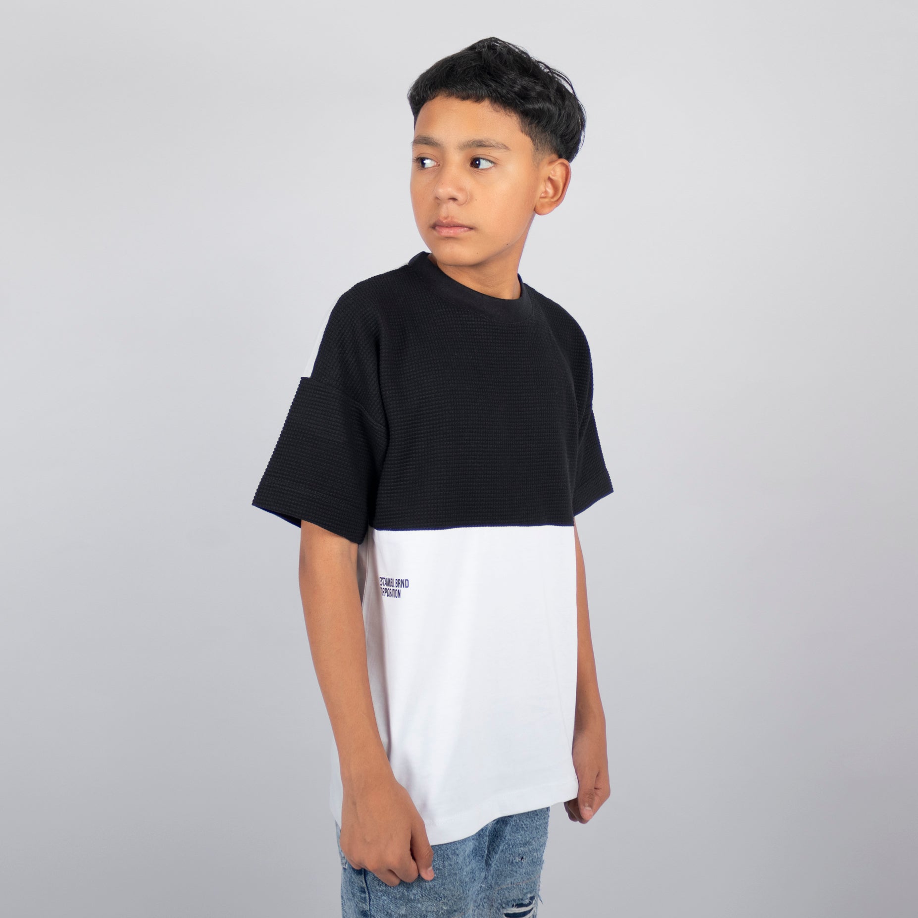 Camiseta niño cortes corporation brnd