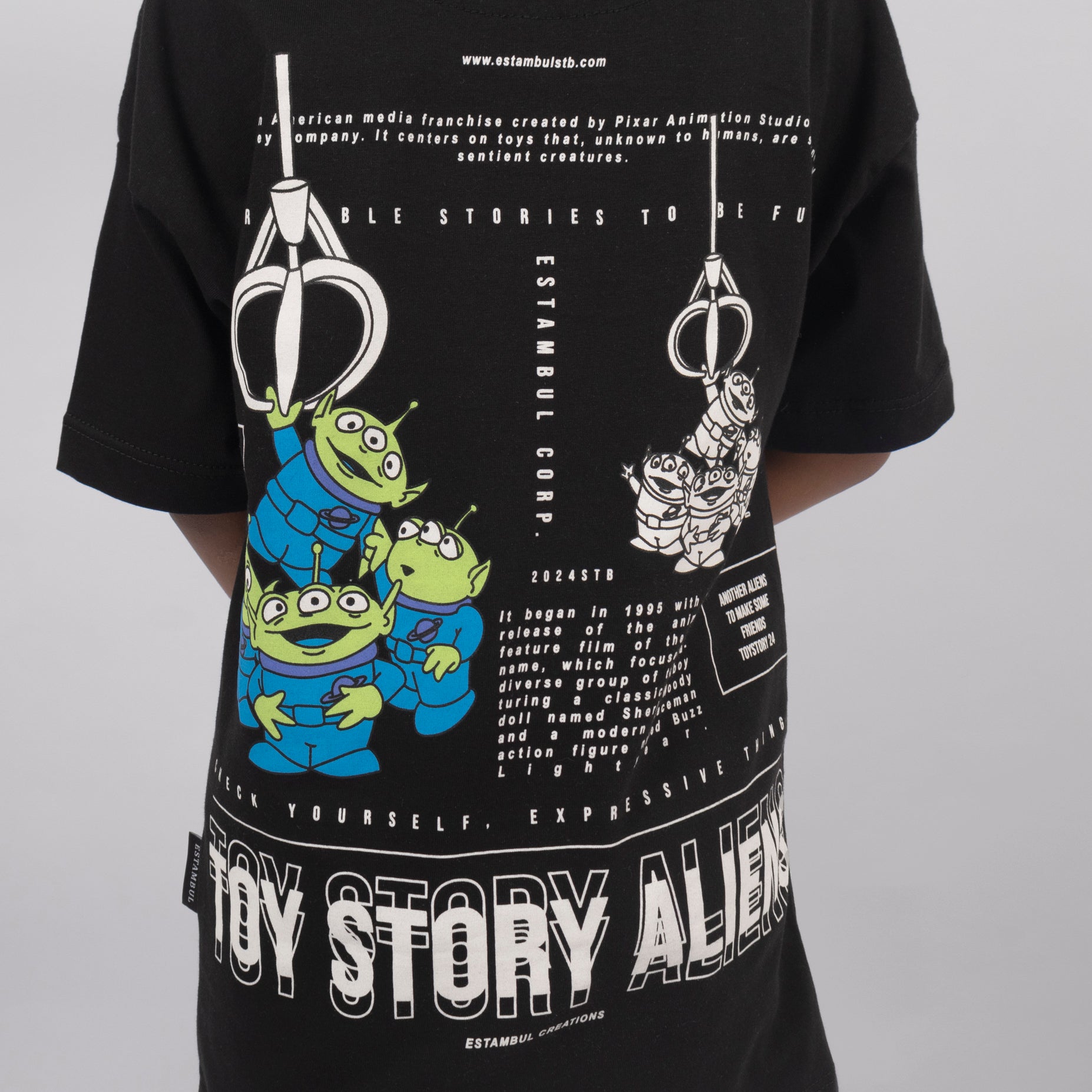 Oversize niño alien