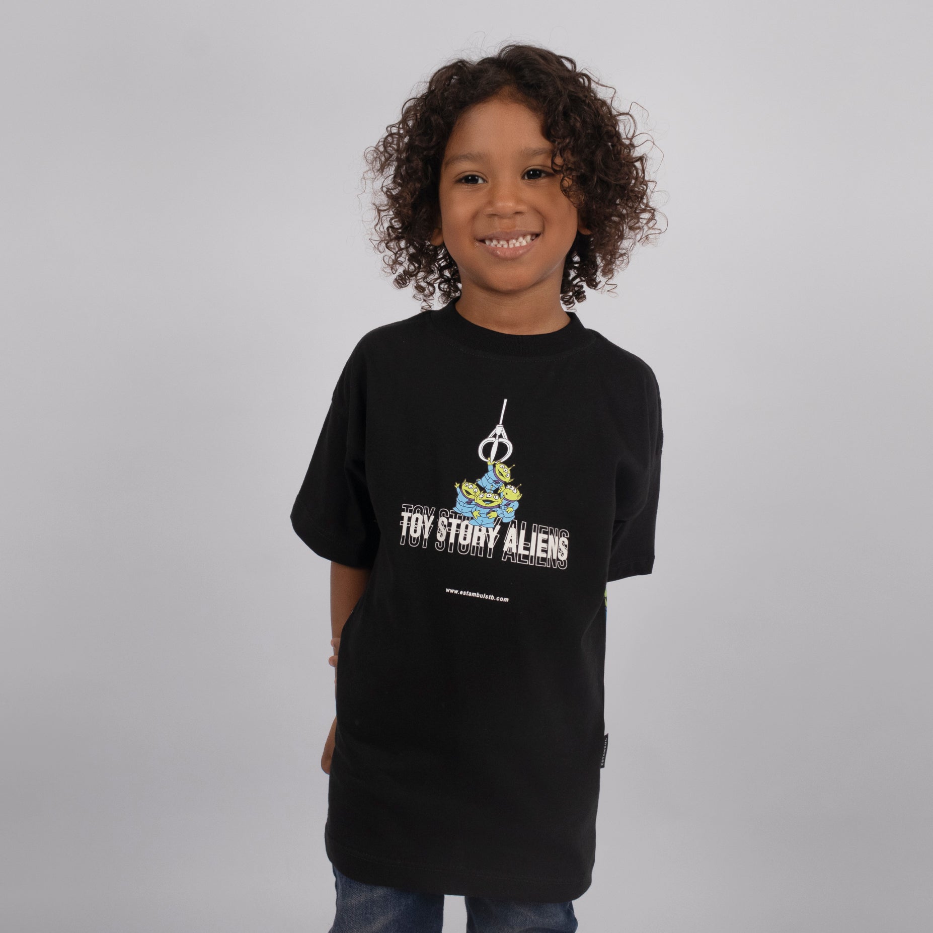 Oversize niño alien