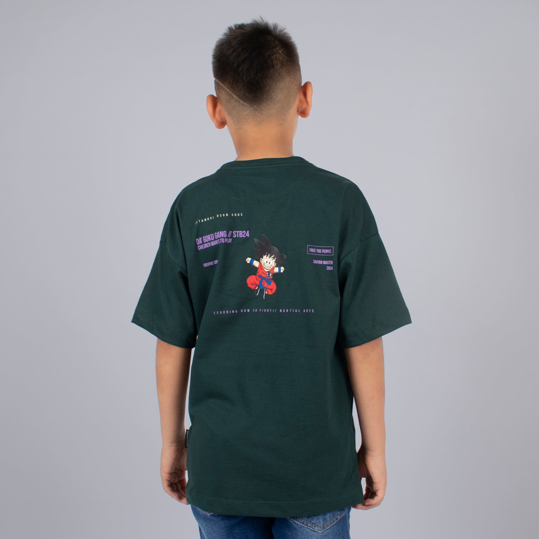 Oversize niño goku