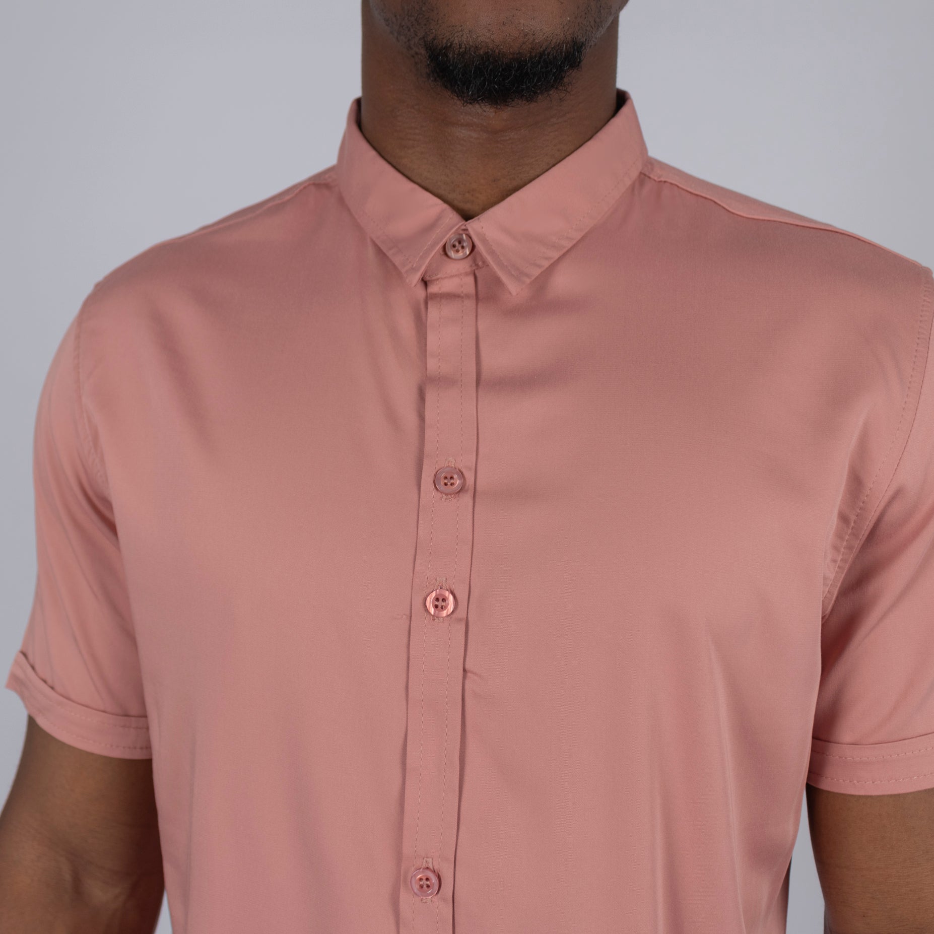 Camisa hombre basica cuello rubor