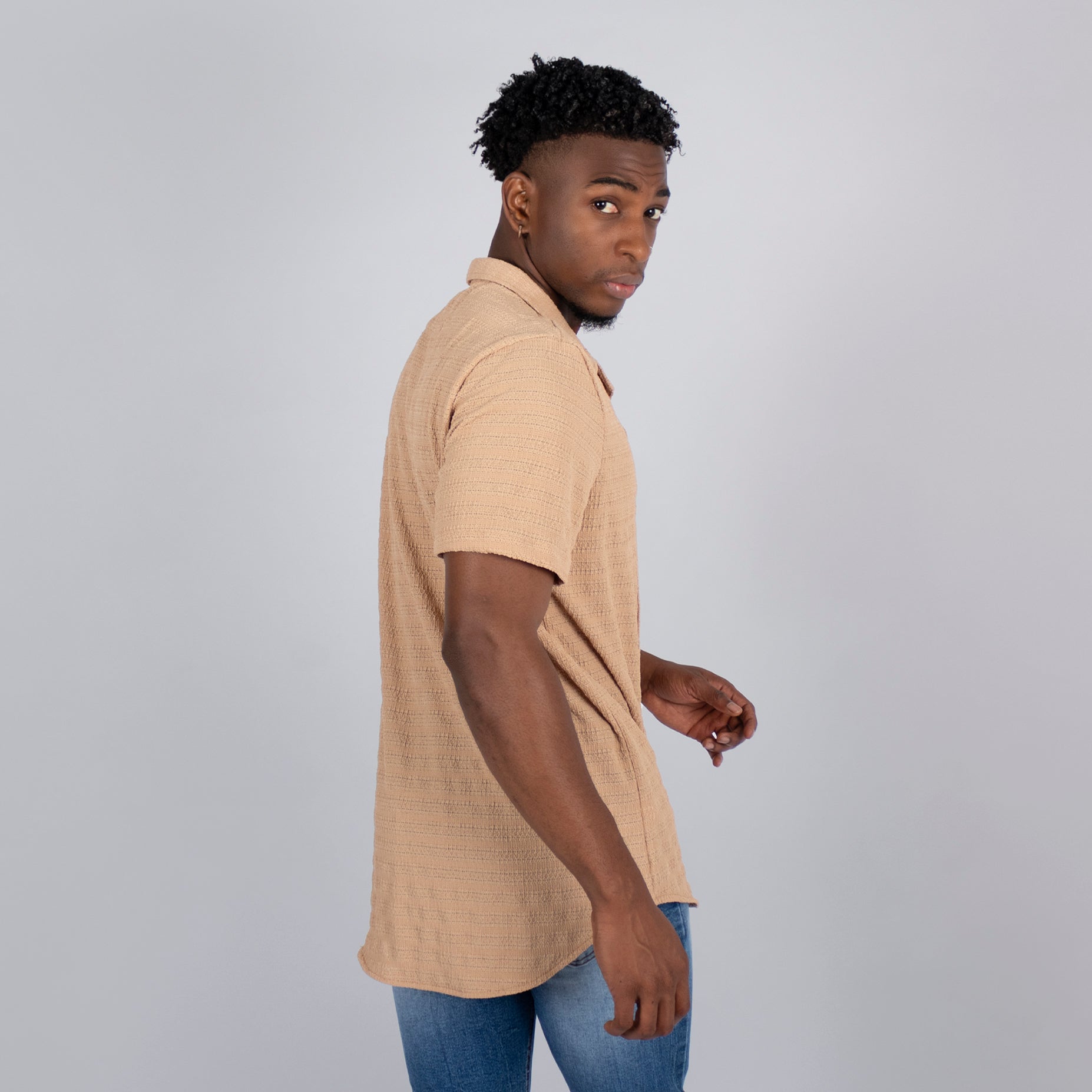 Camisa hombre textura avena