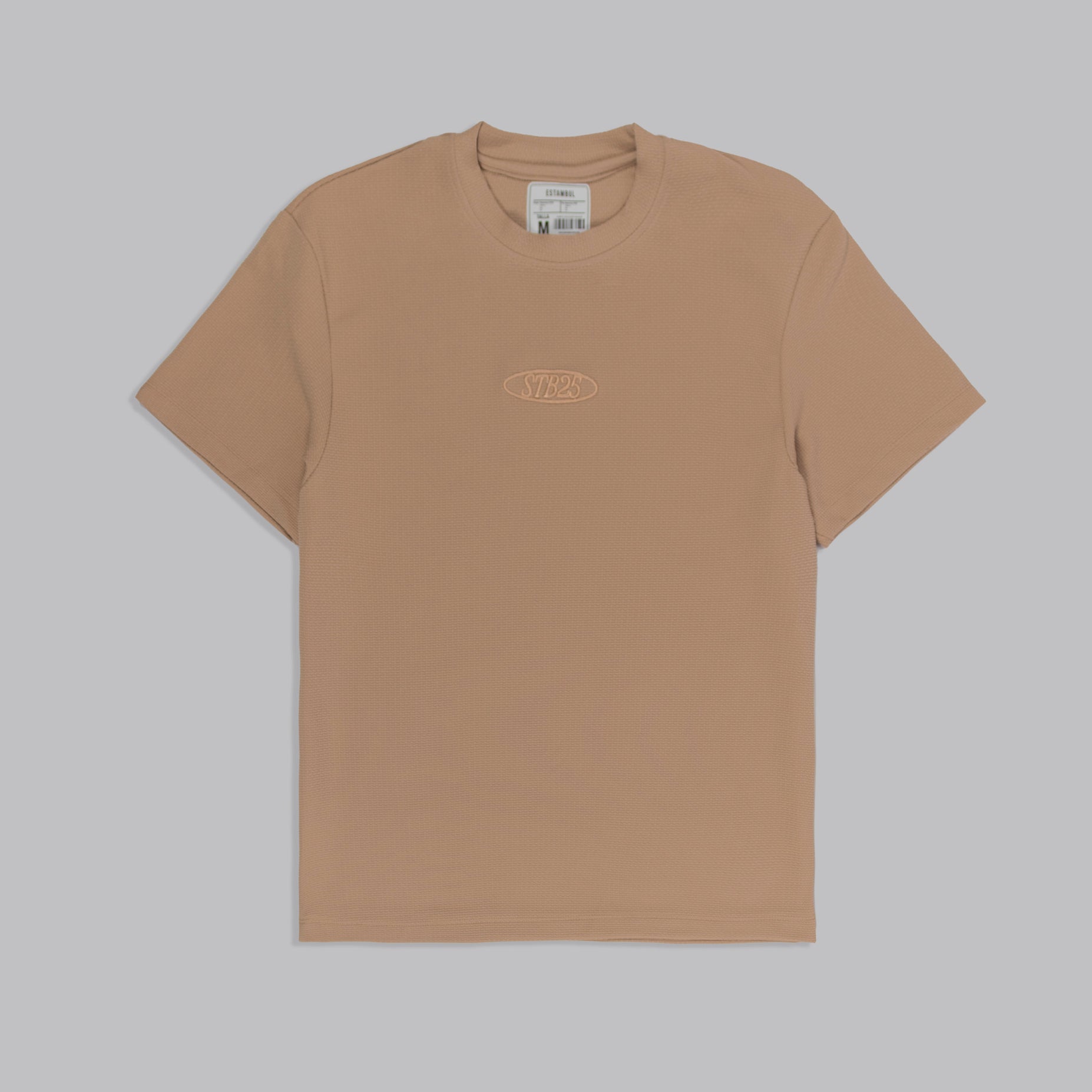 Camiseta hombre textura bordada camel