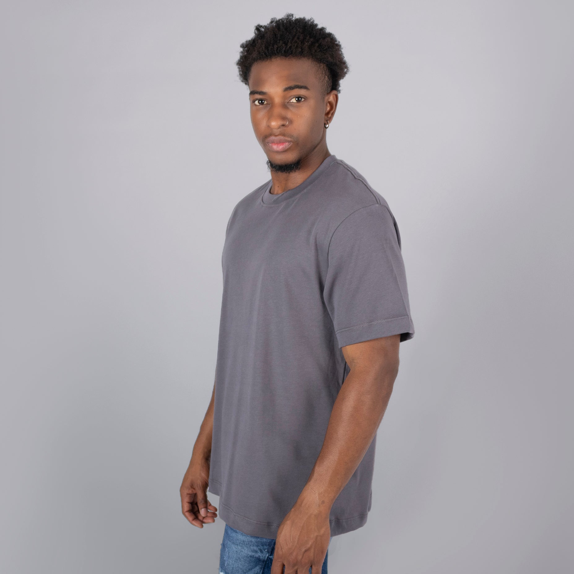 Camiseta hombre basica plomo