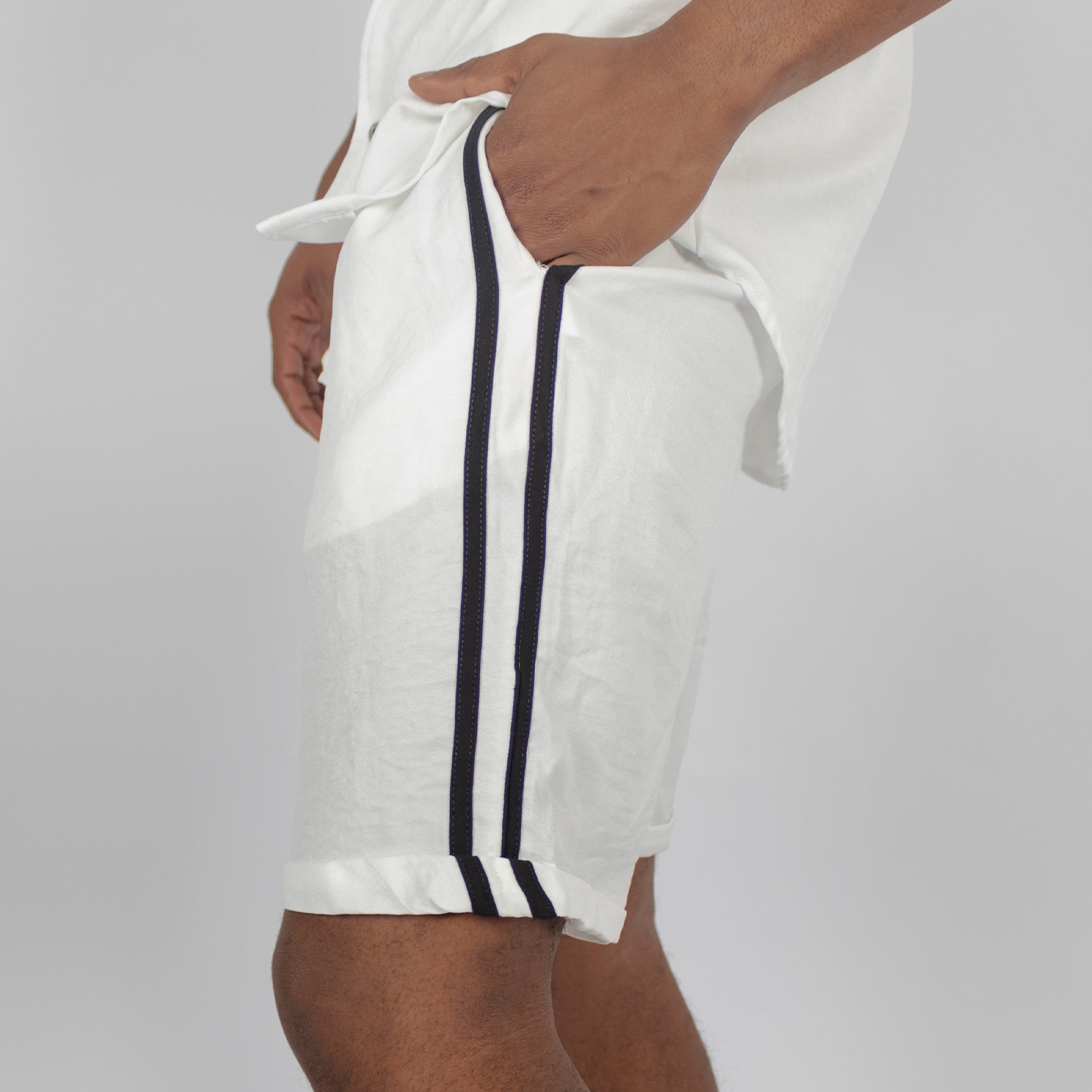 Conjunto hombre lineas