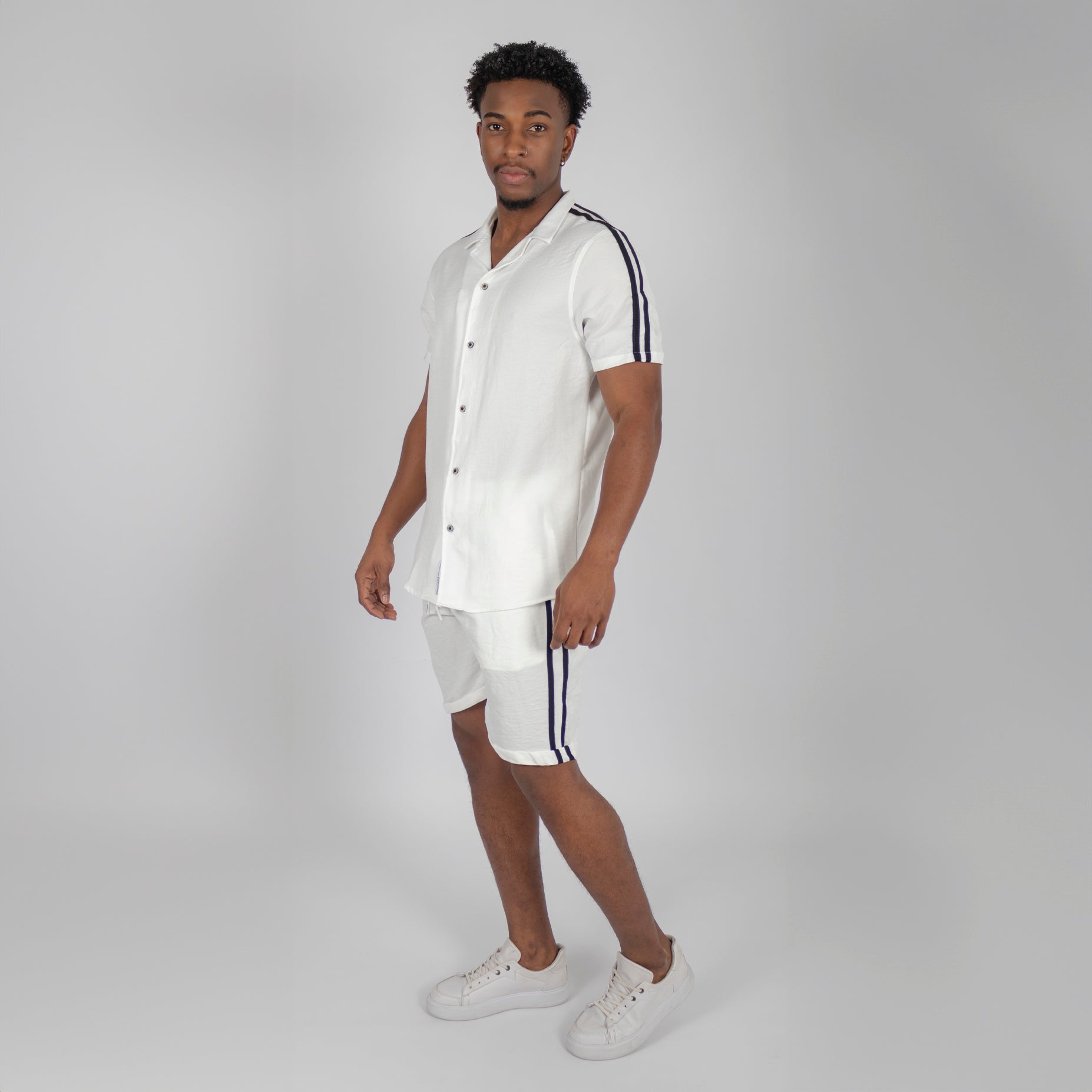 Conjunto hombre lineas