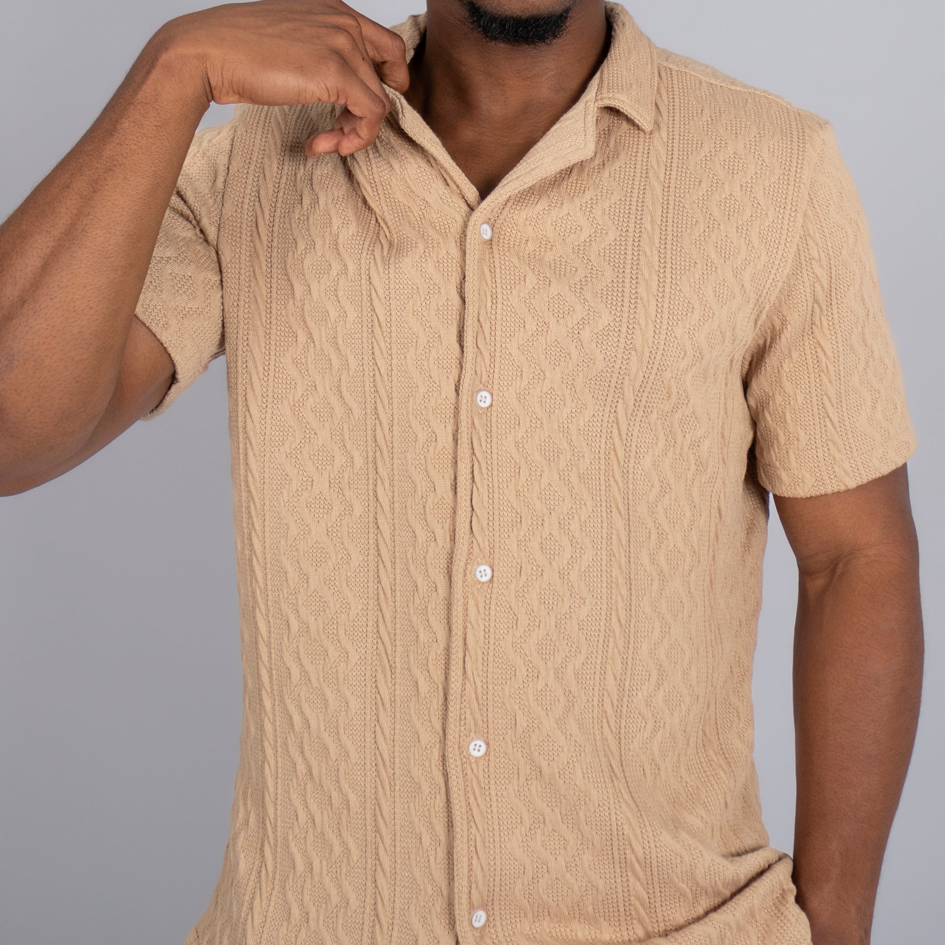 Conjunto hombre textura arena