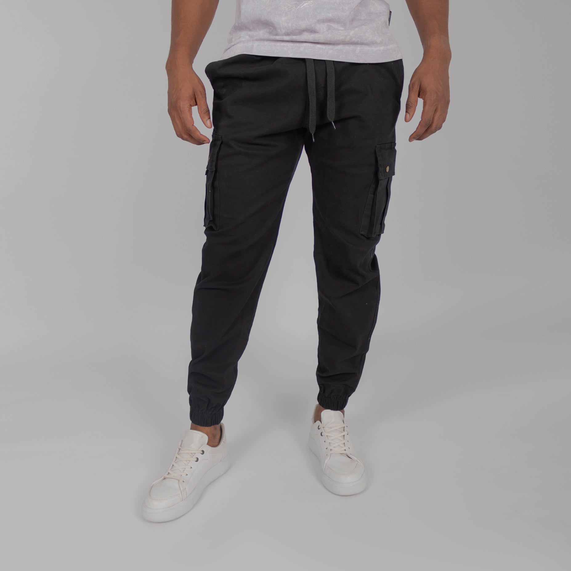 Jogger hombre cargo negro