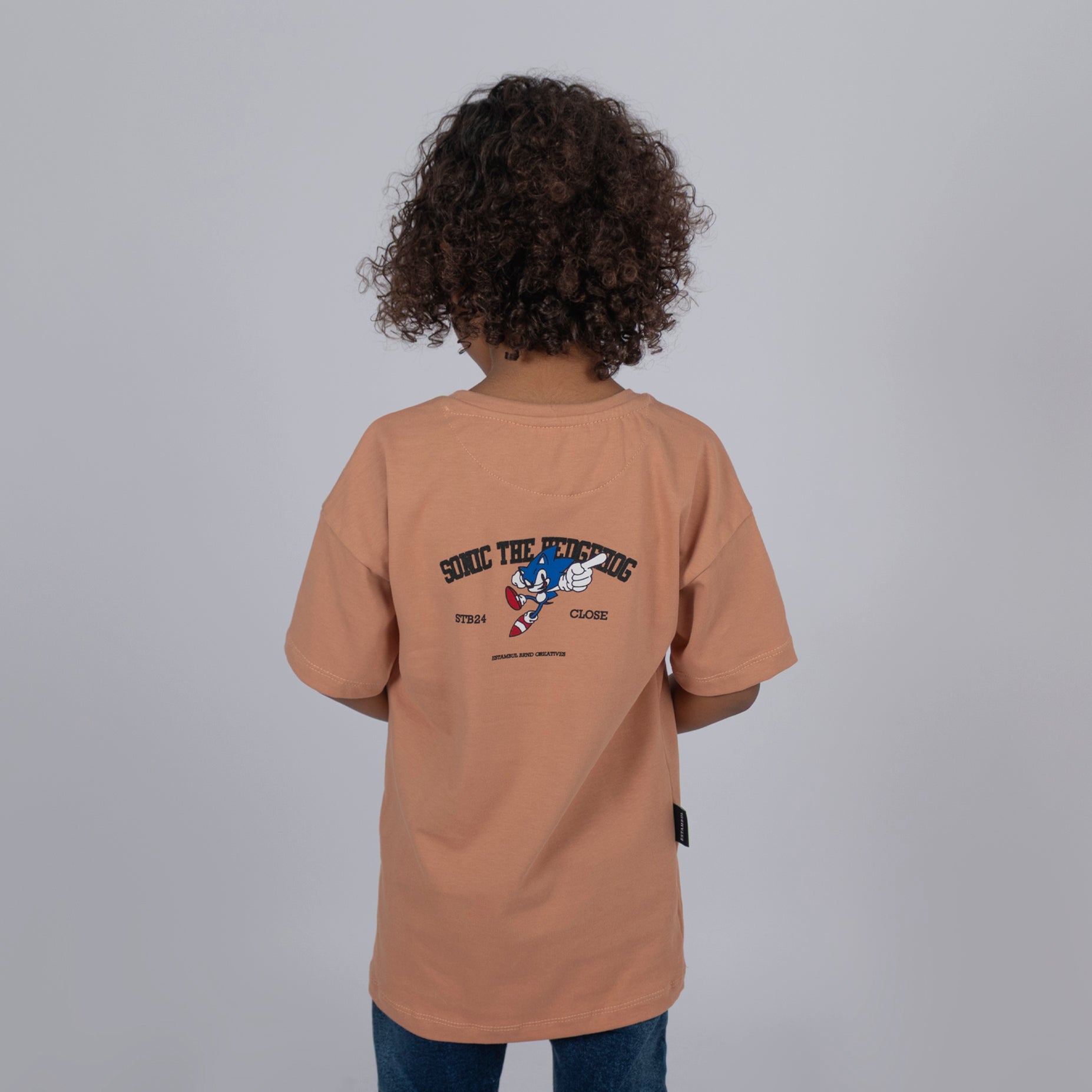 Oversize niño sonic