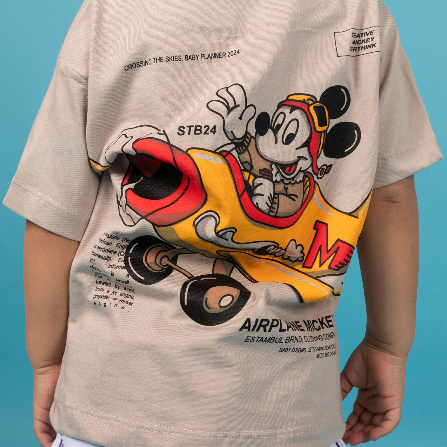 Oversize baby mickey avion