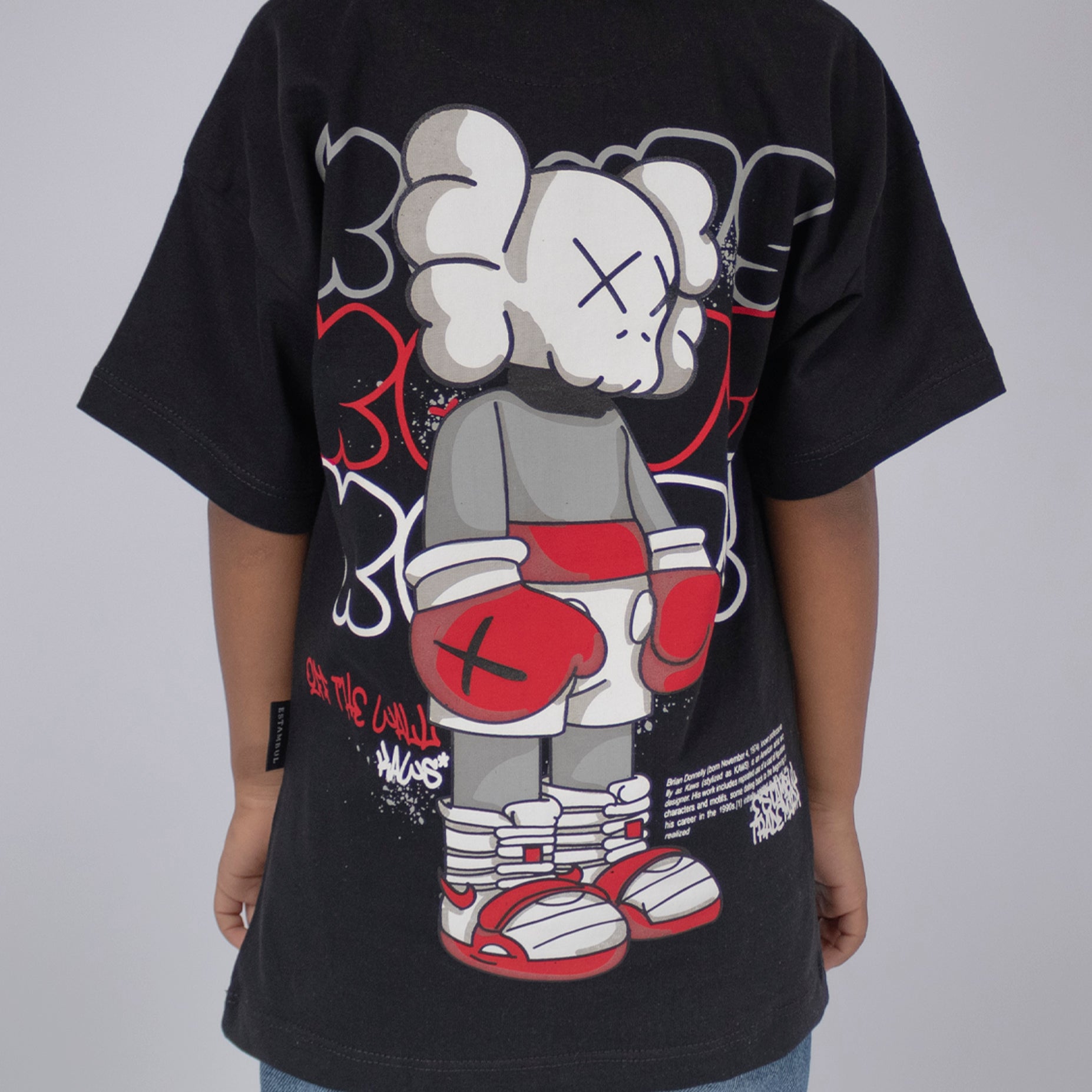 Oversize niño the wall