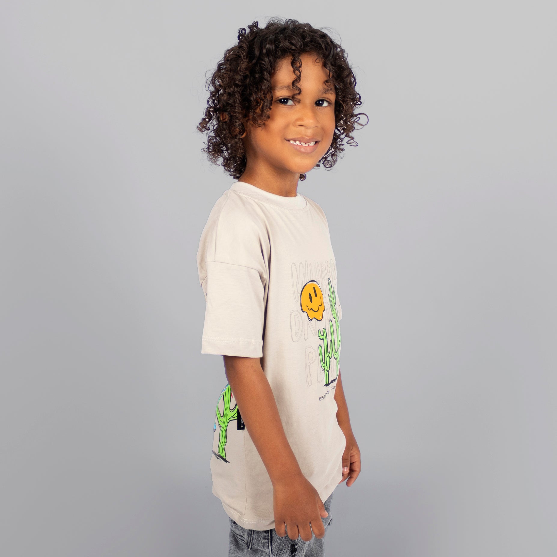 Oversize niño happy