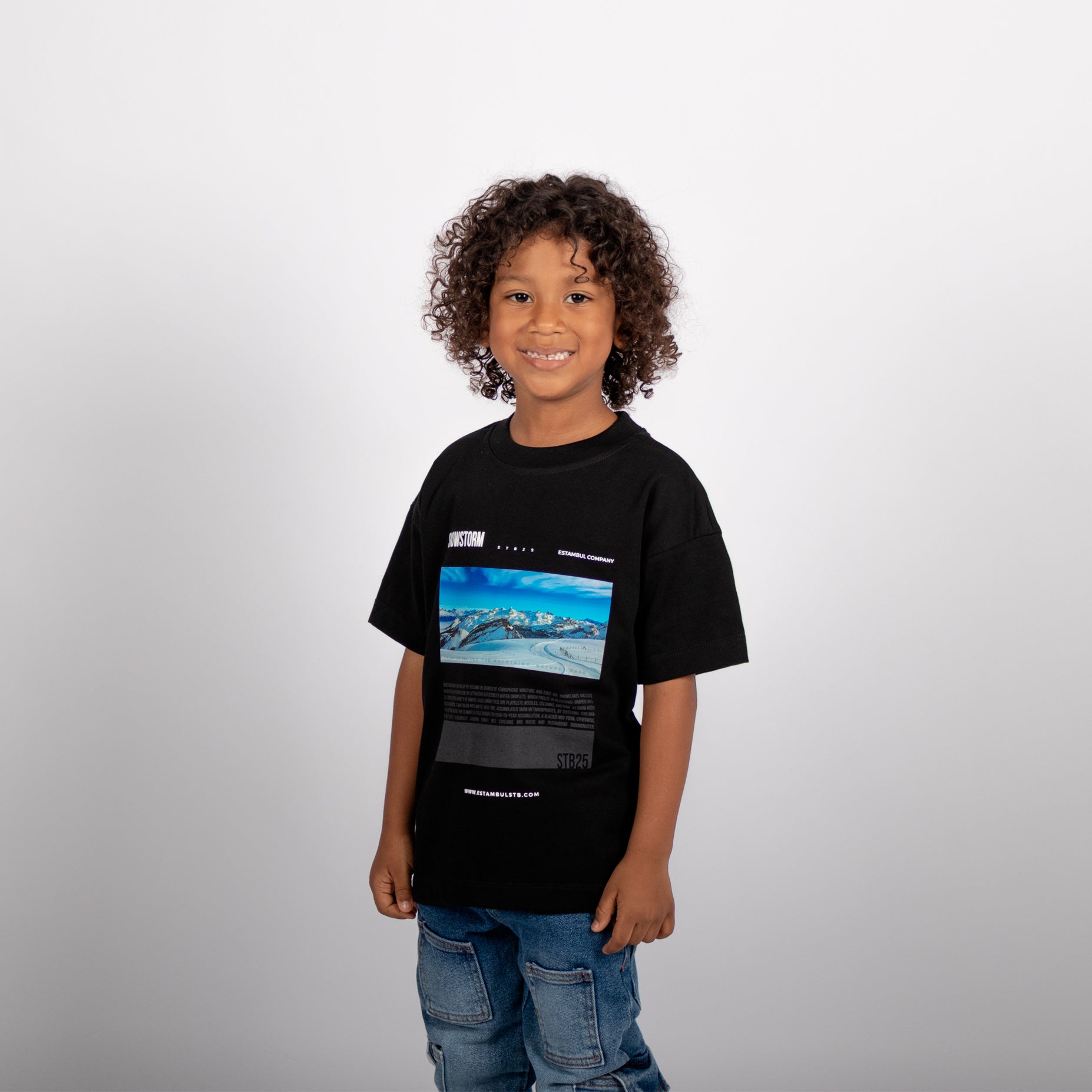 Oversize niño Snowstorm