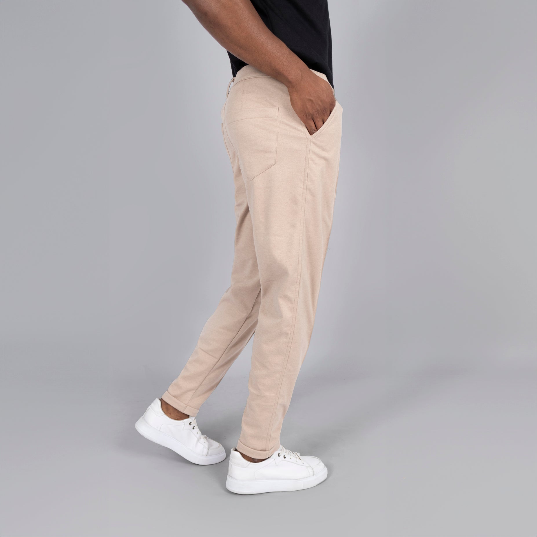 Pantalón hombre clasico beige