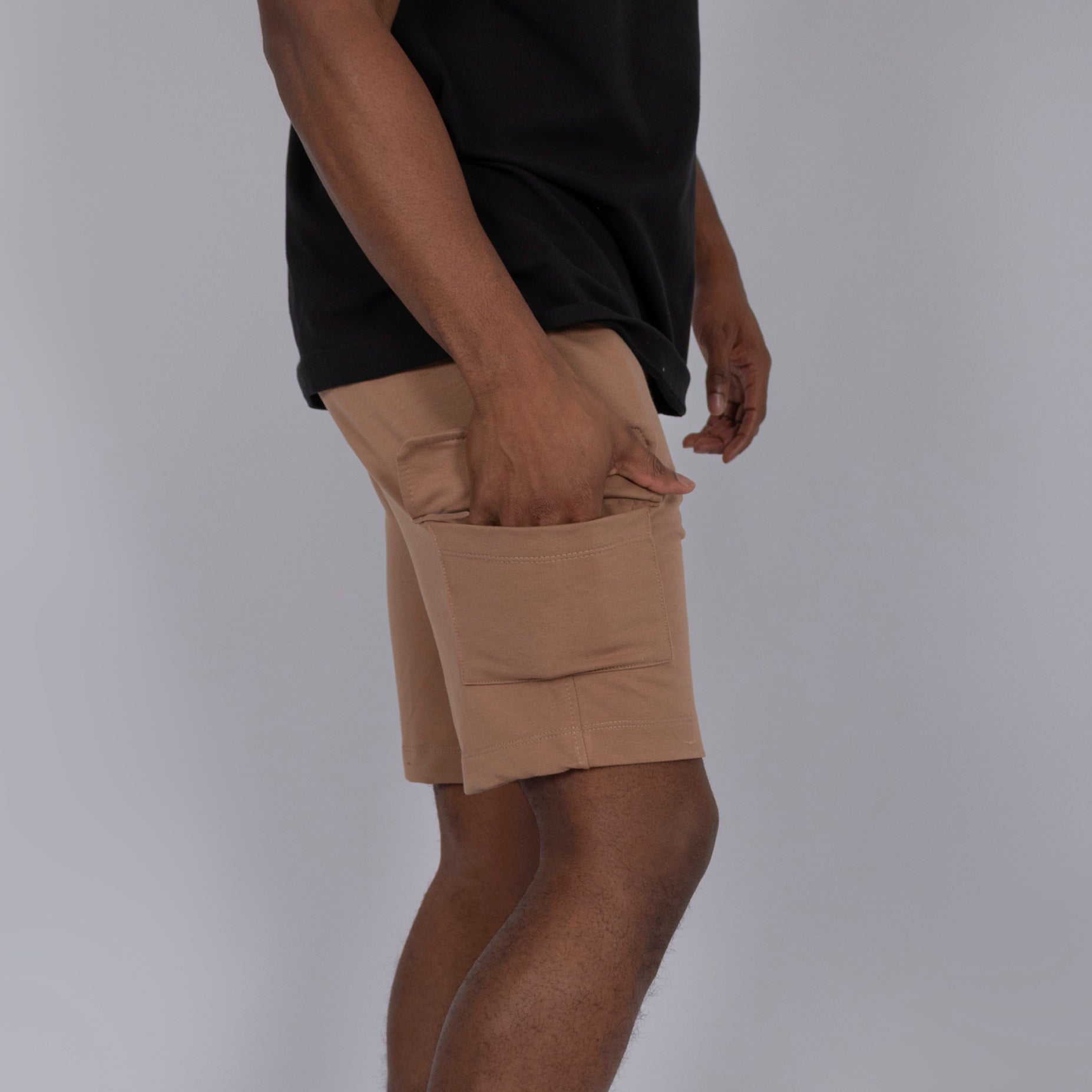 Pantaloneta hombre cargo cafe