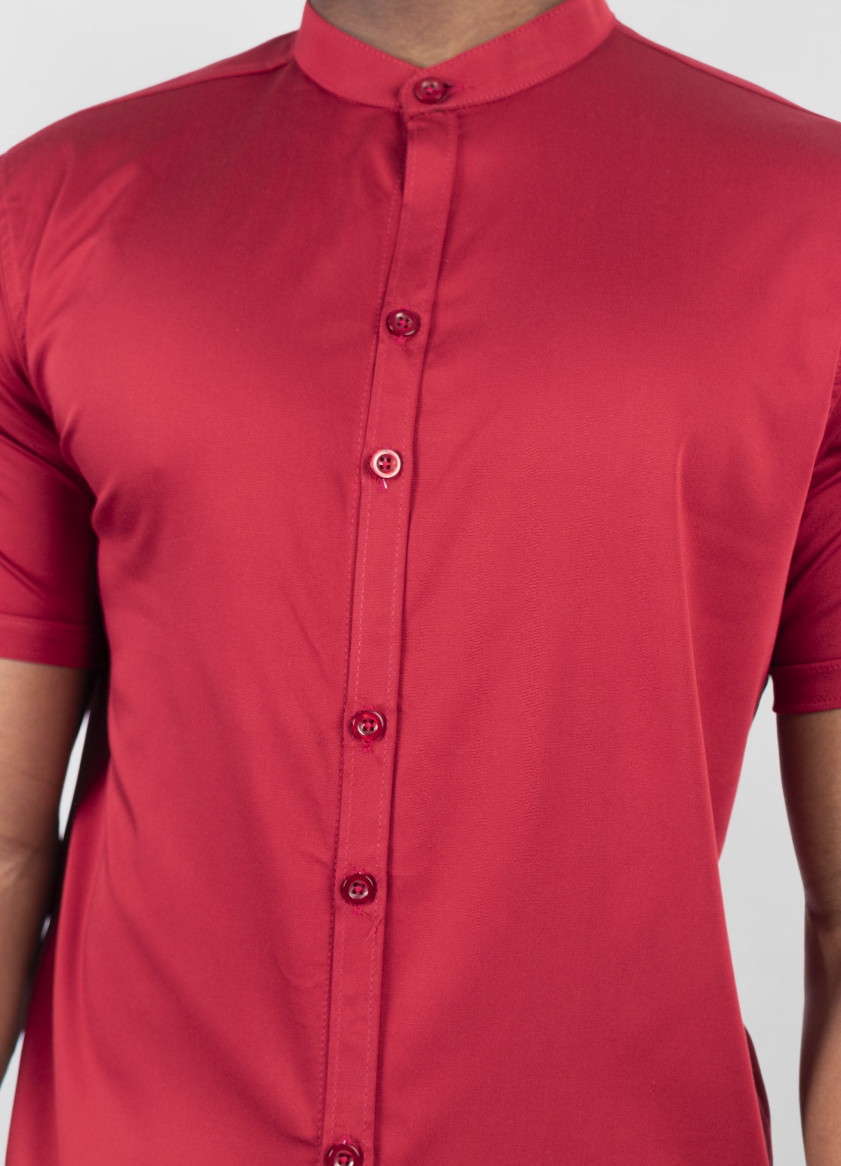 Camisa  hombre básica vinotinto