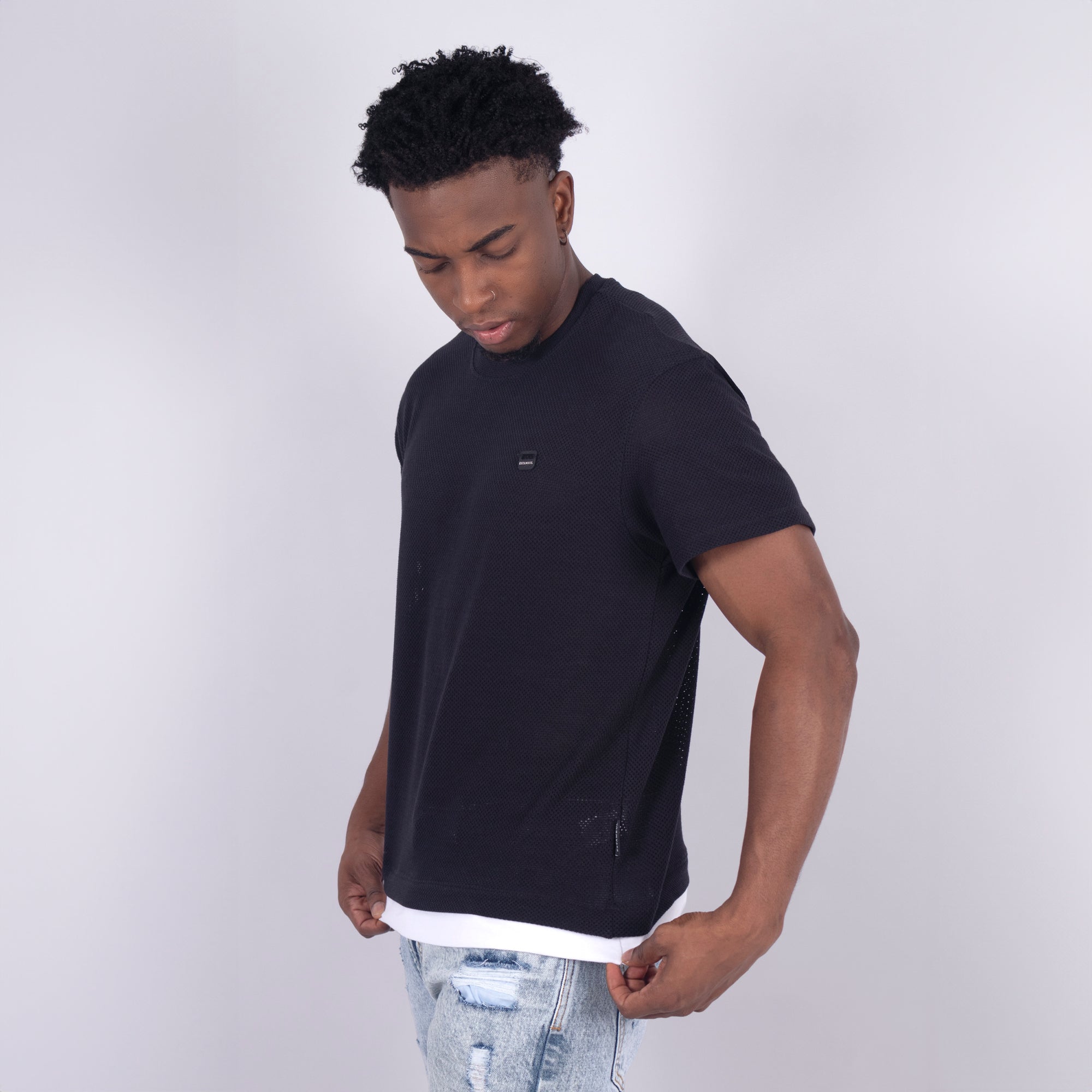 Camiseta hombre Textura Aplique Negra