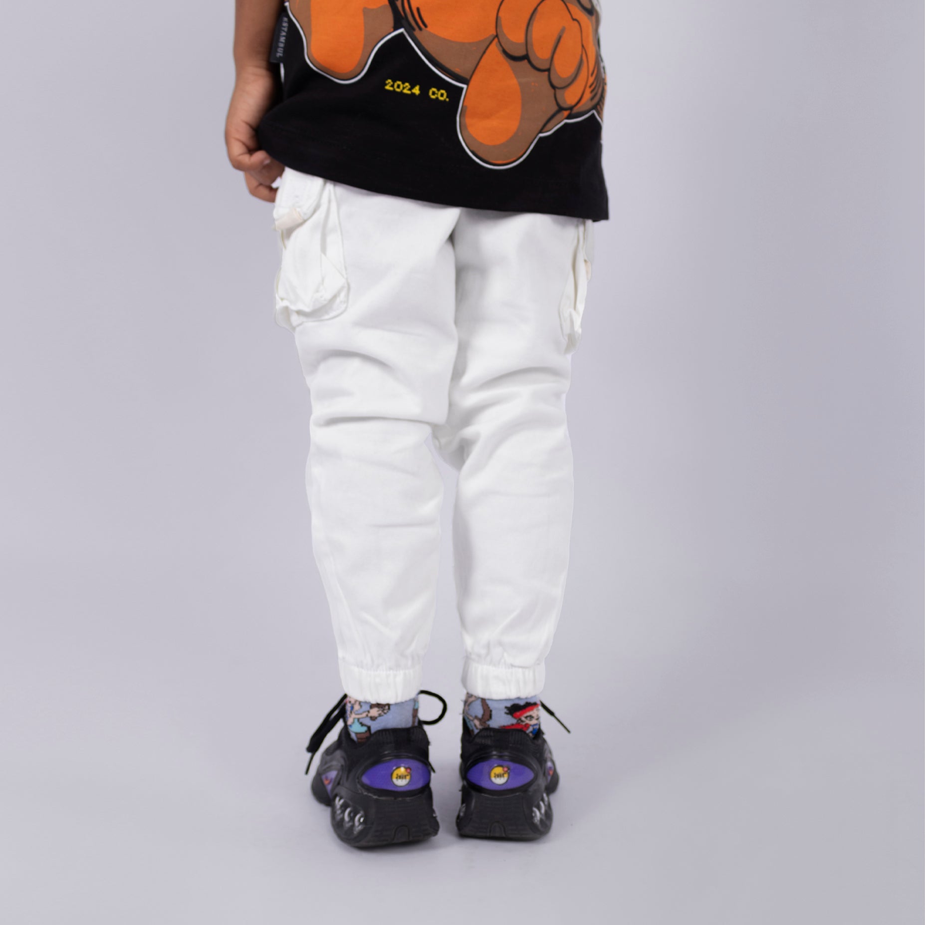 Jogger niño en Dril Blanco