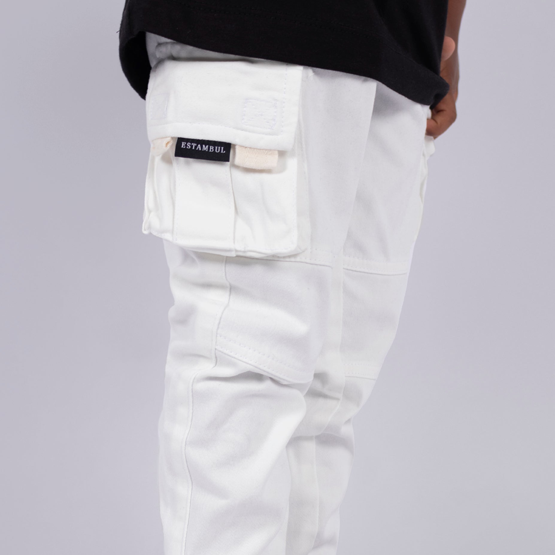 Jogger niño en Dril Blanco