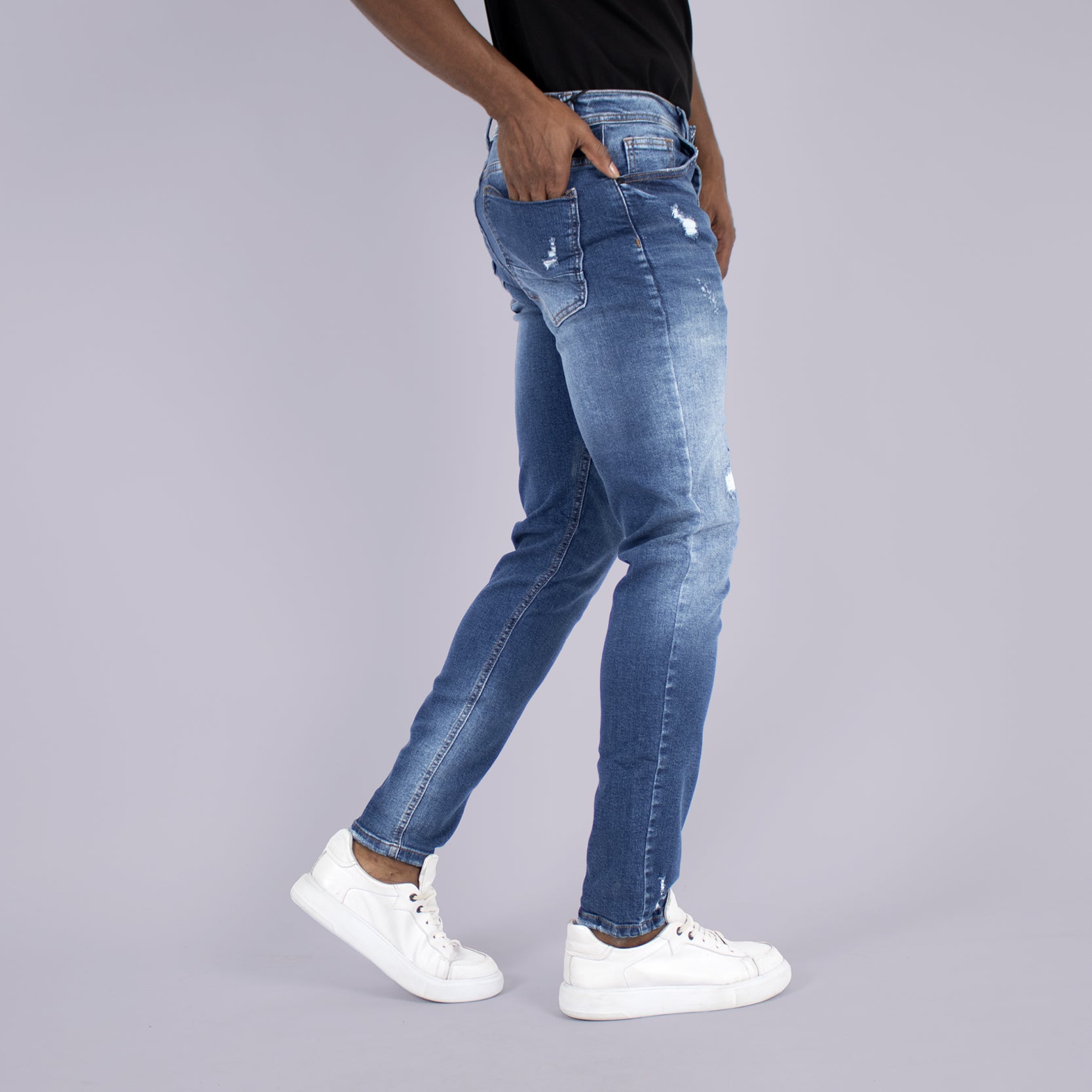 Jean hombre azul cielo con parches