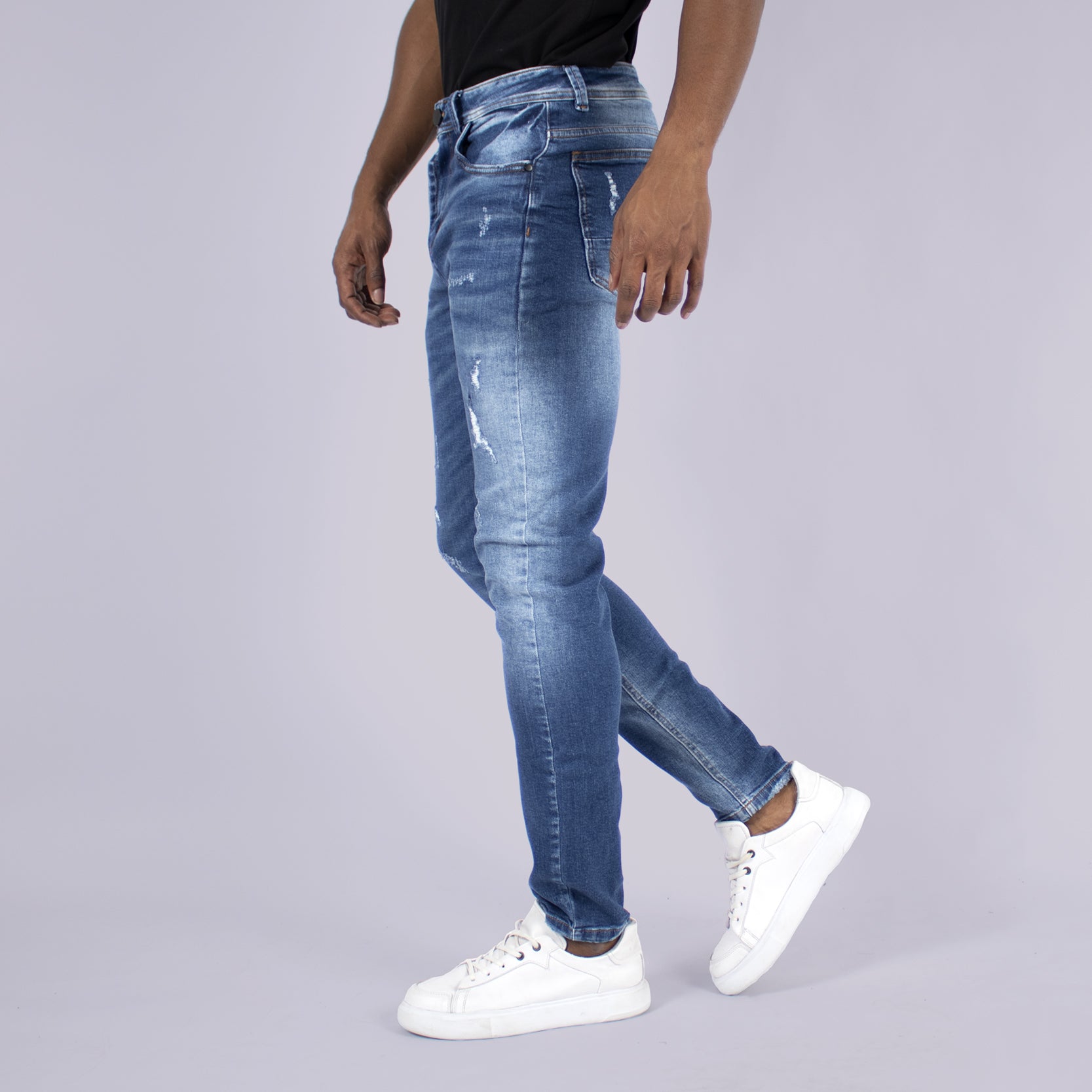 Jean hombre azul cielo con parches