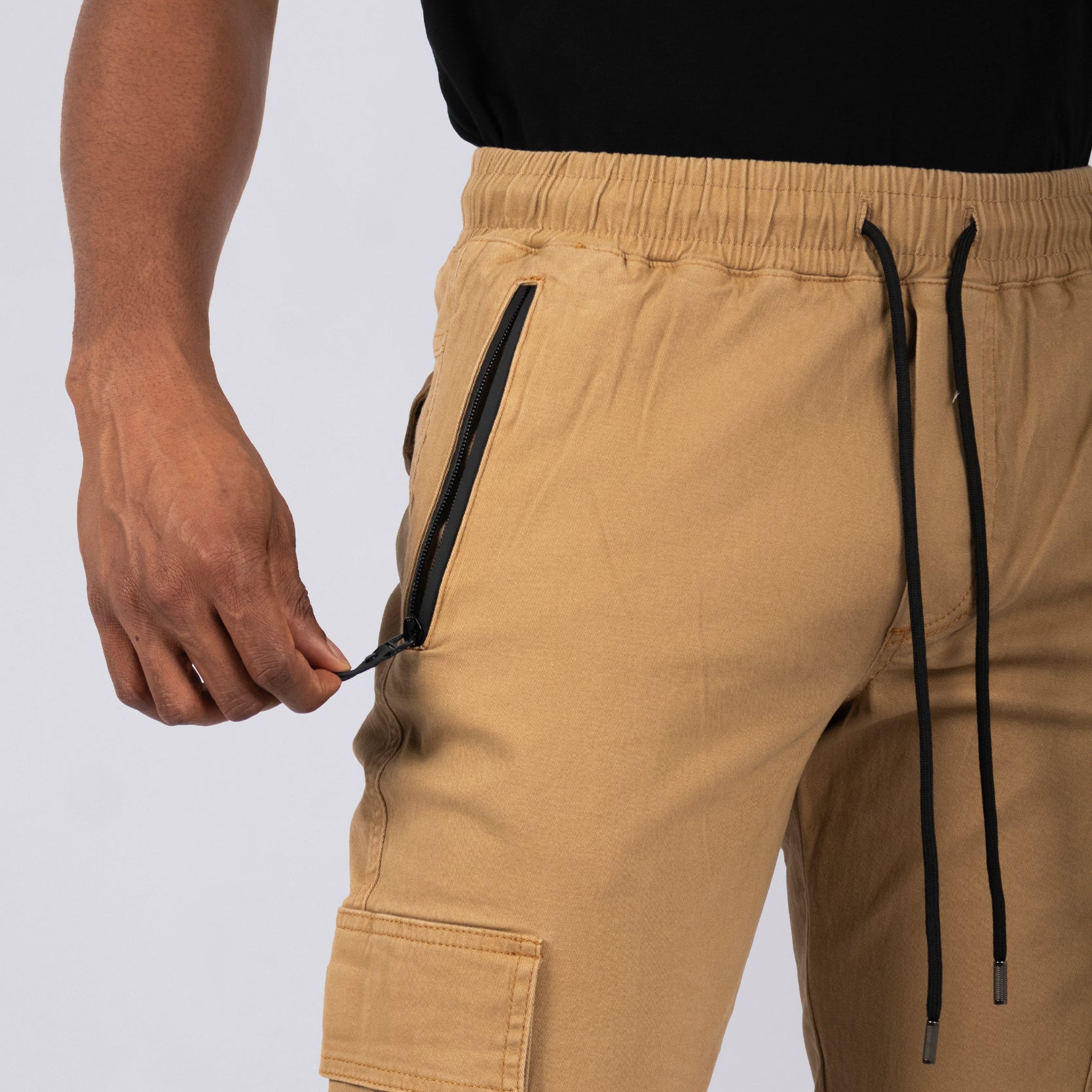 Jogger hombre camel