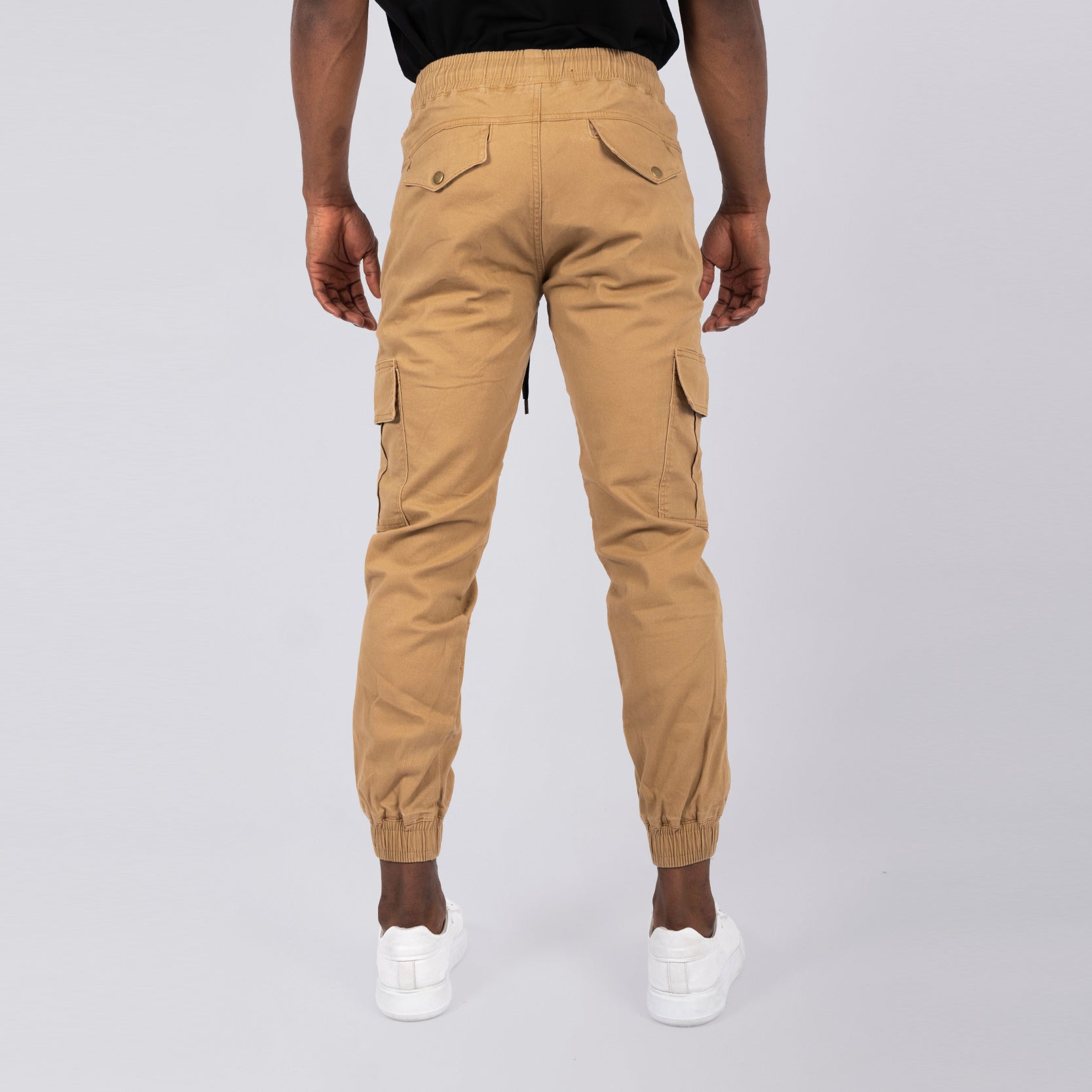 Jogger hombre camel
