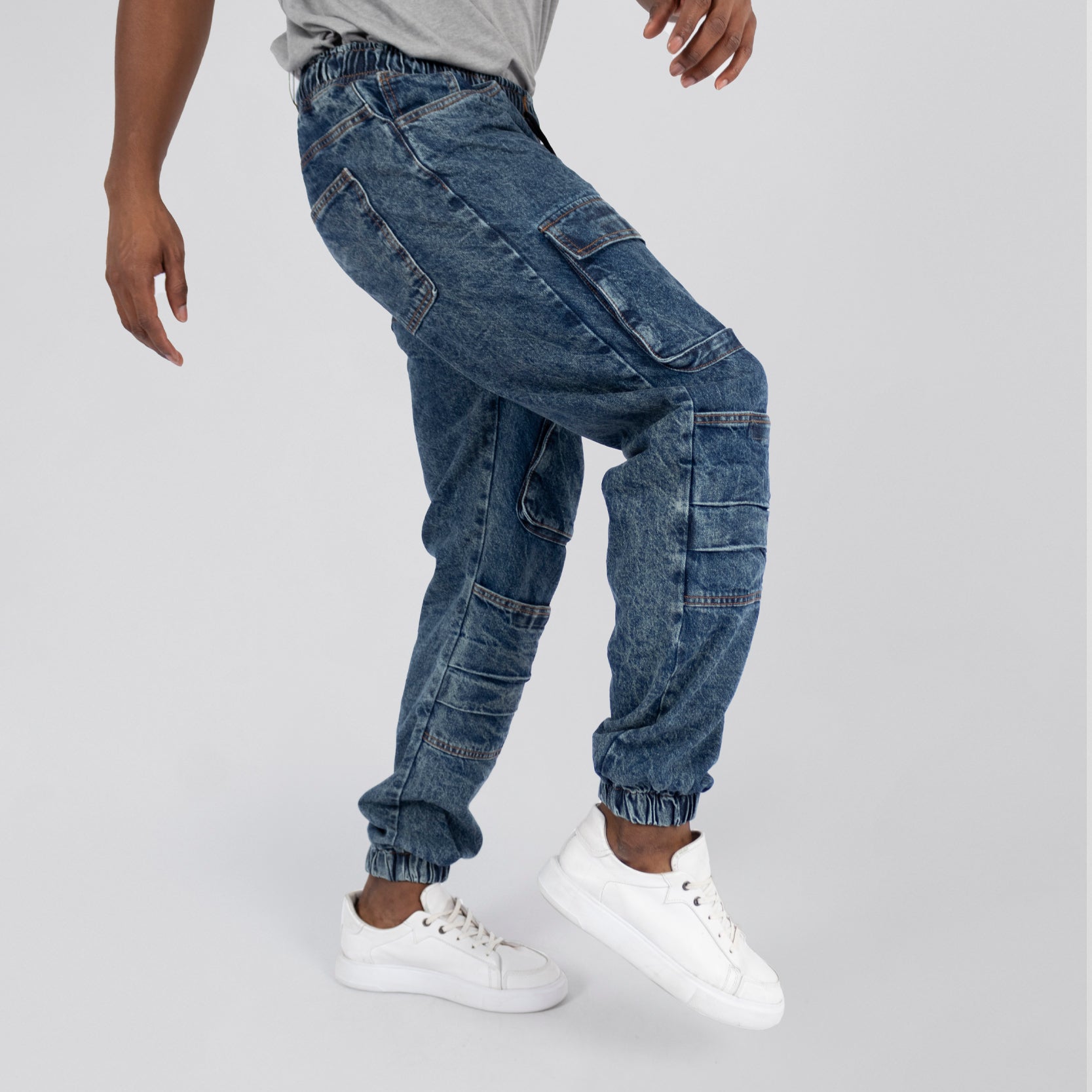 Jogger cargo indigo