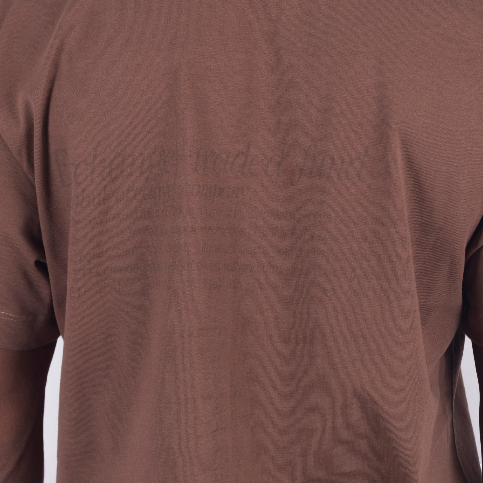 Camiseta hombre  regular parche