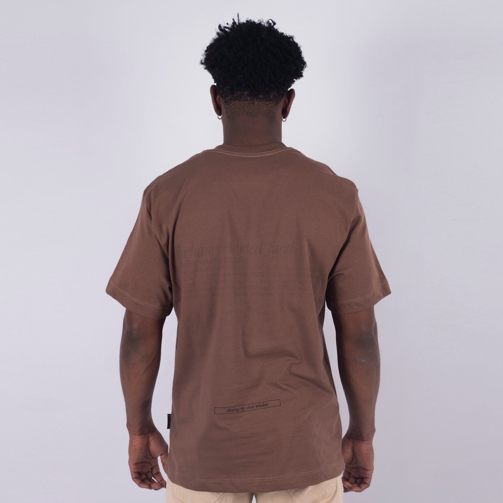 Camiseta hombre  regular parche