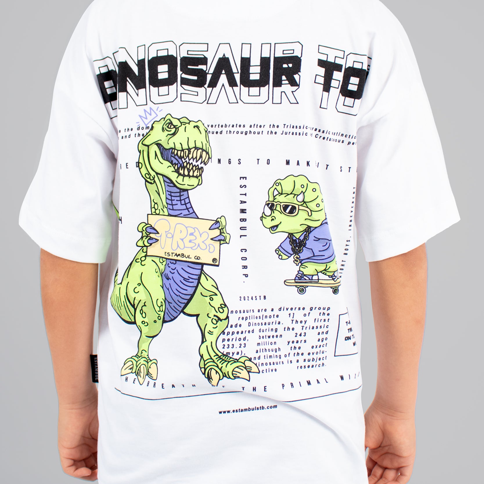 Oversize niño dinosaurio