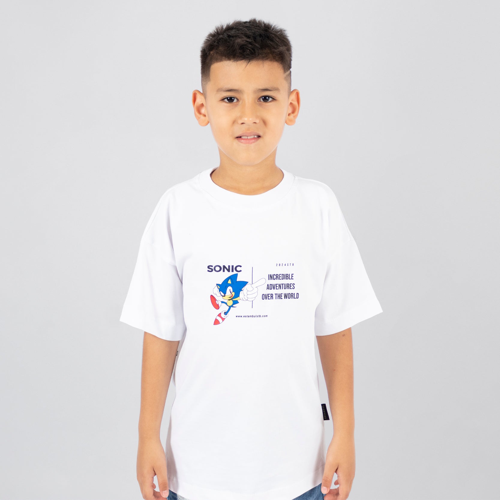 Oversize niño sonic