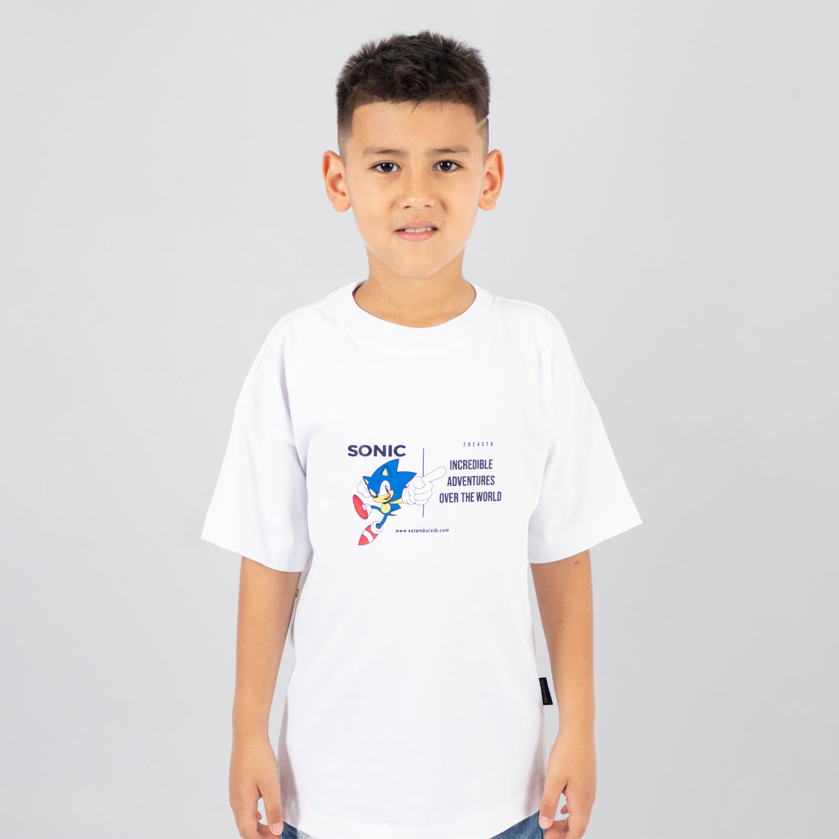 Oversize niño sonic