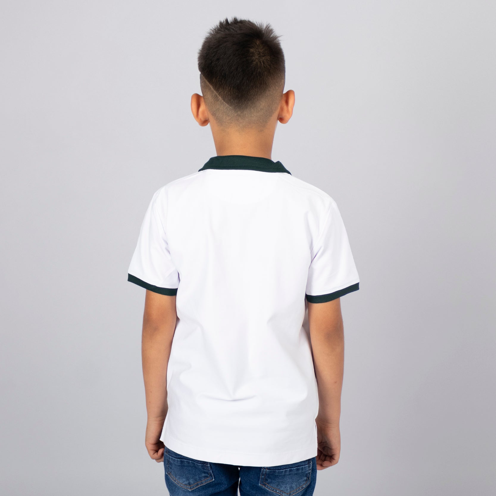 Polo  niño cuello verde