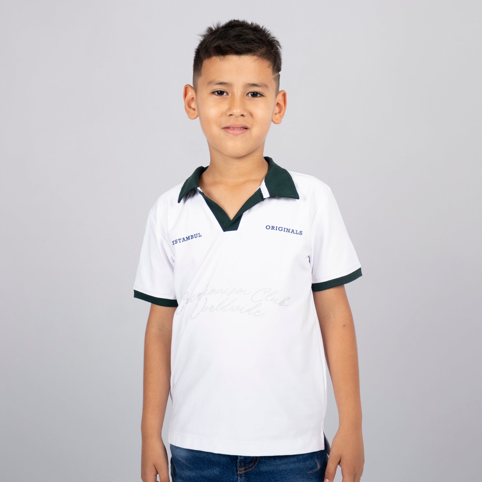 Polo  niño cuello verde