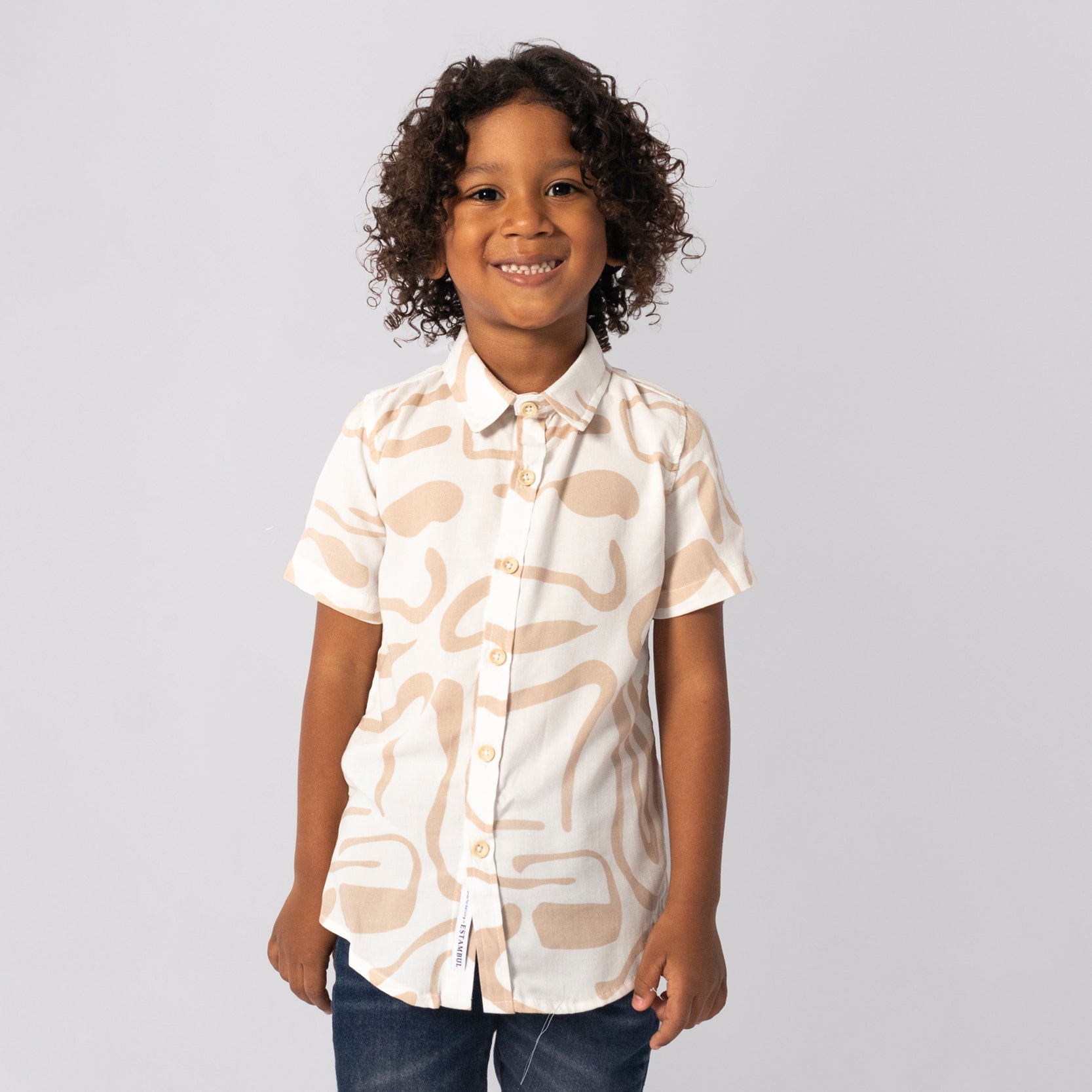 Camisa niño decorada beige