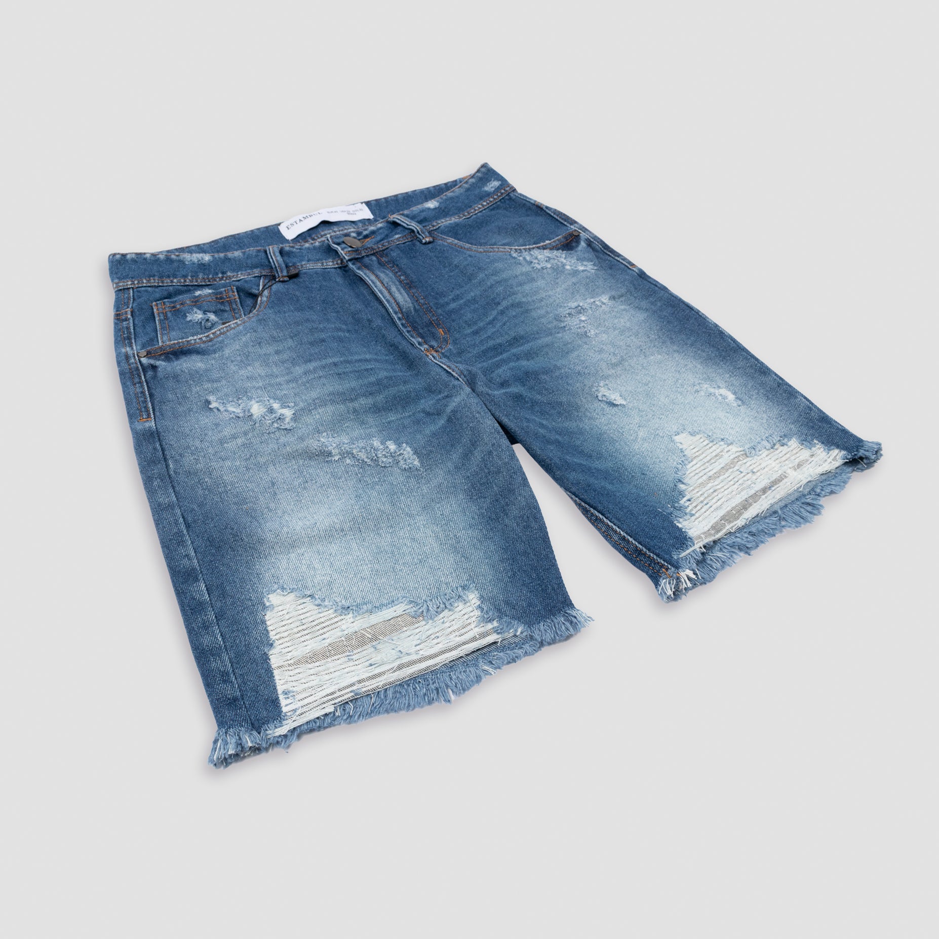 Bermuda hombre con rotos