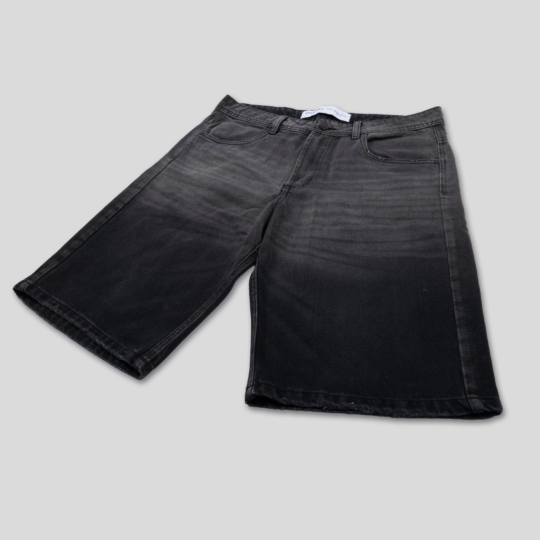 Bermuda hombre Gris