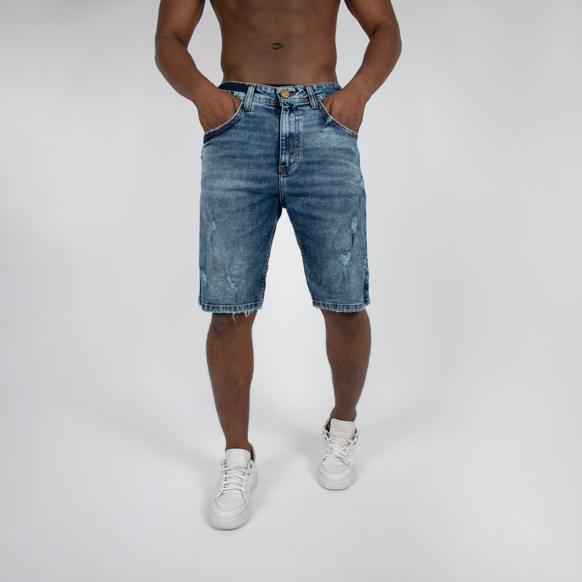 Bermuda hombre con rotos