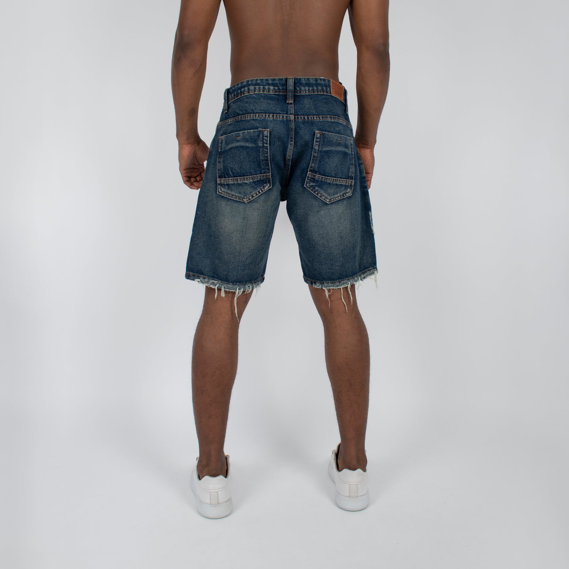 Bermuda hombre rotos