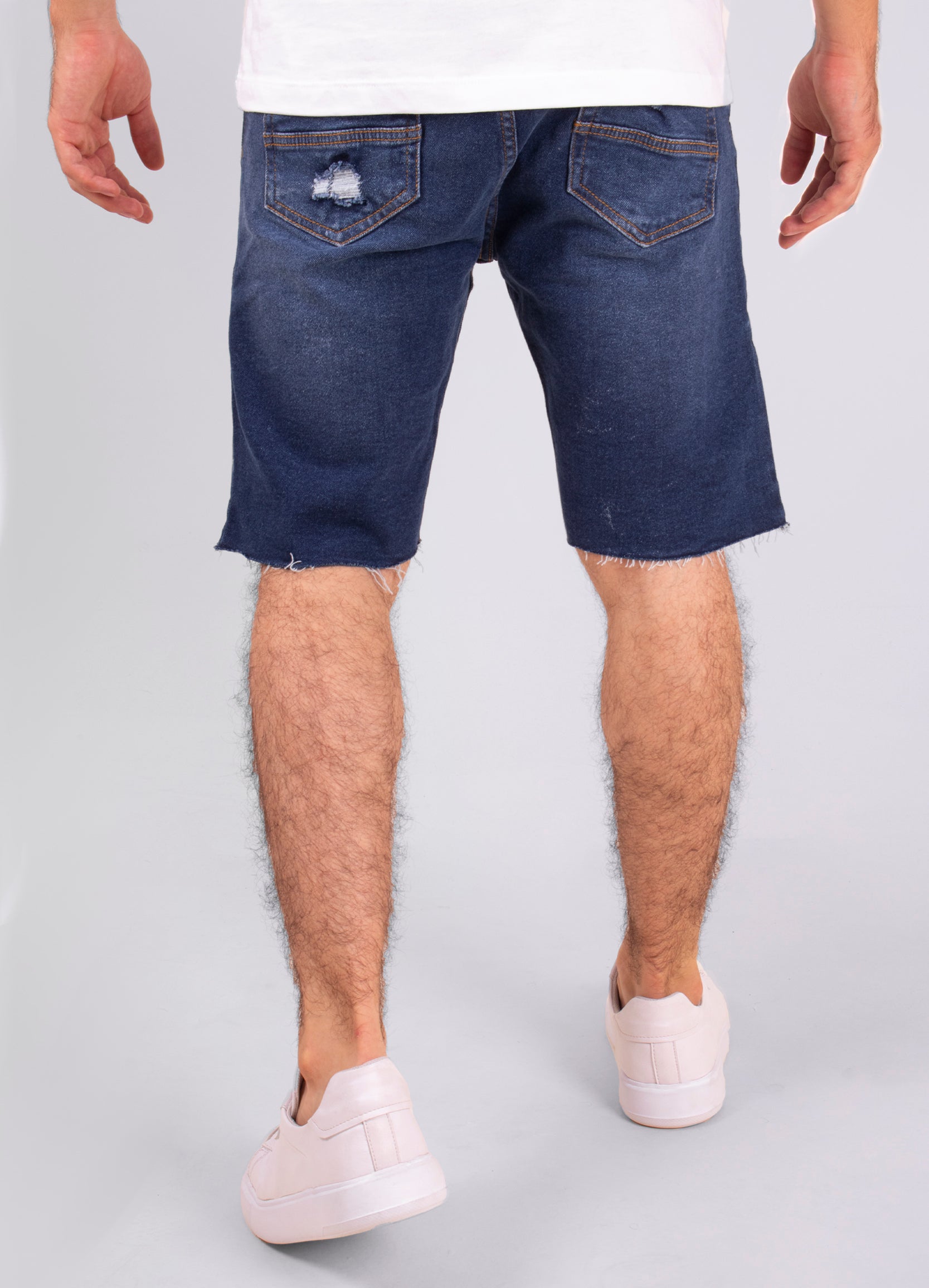 Bermuda hombre Rotos