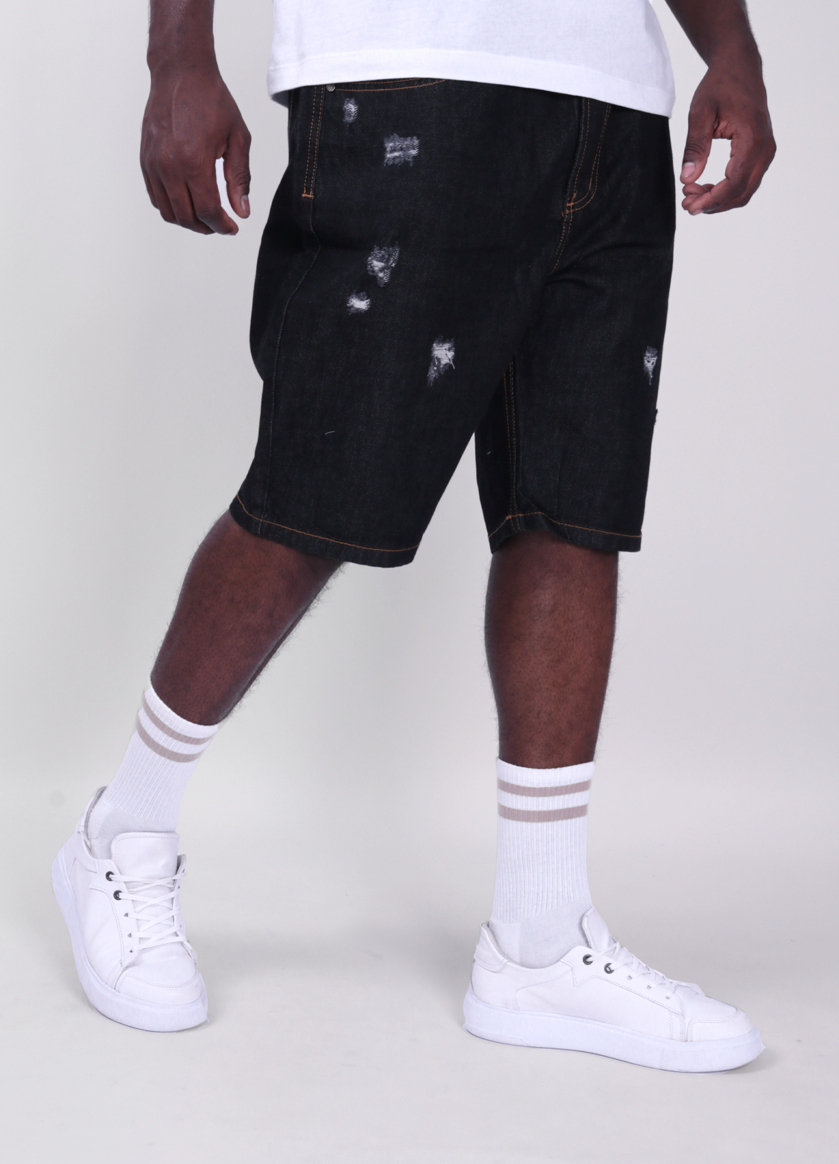 Bermuda hombre rigida oscura