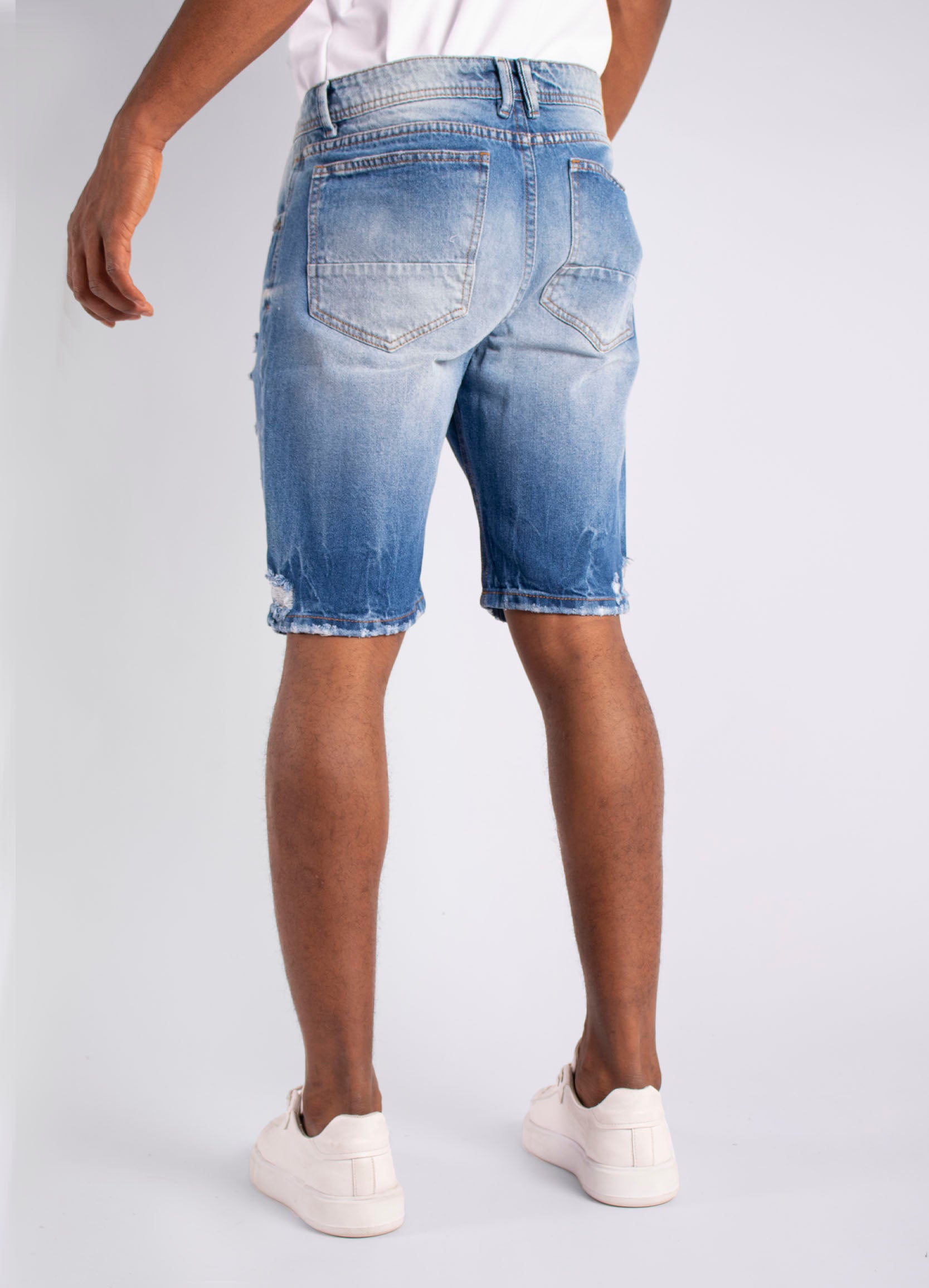 Bermuda hombre parche bordado