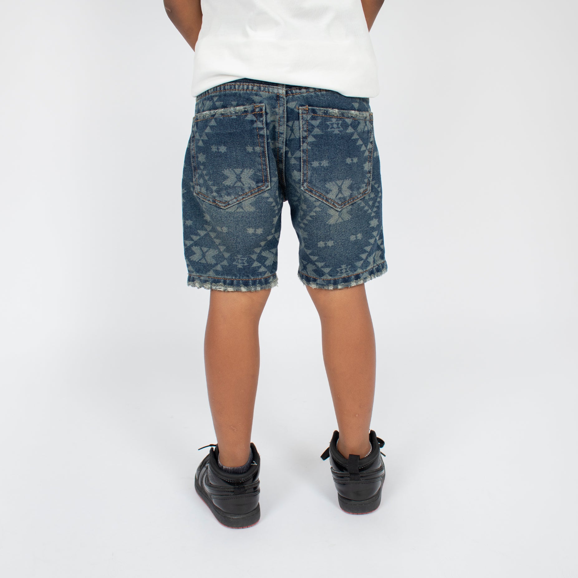 Bermuda niño estampada figuras