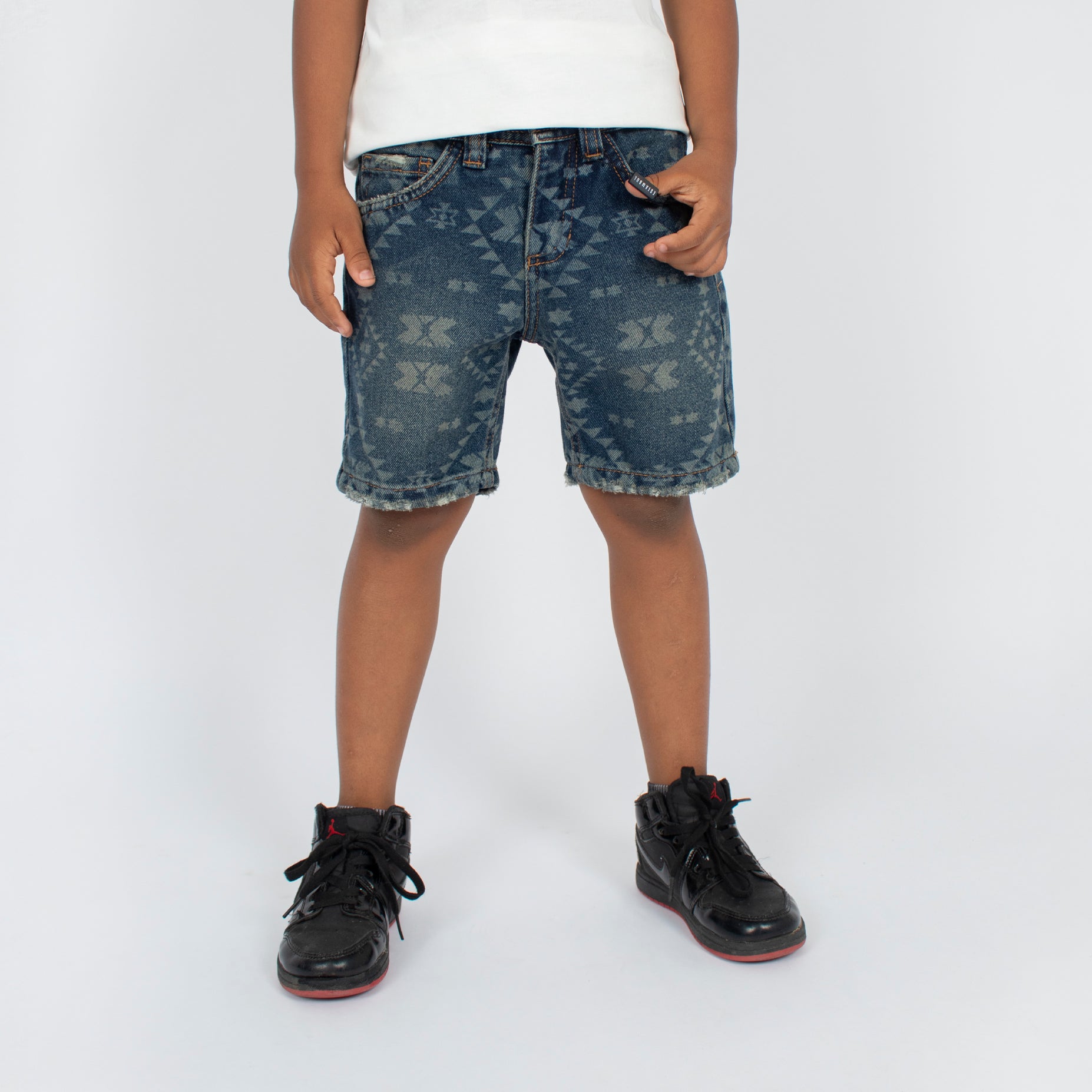 Bermuda niño estampada figuras