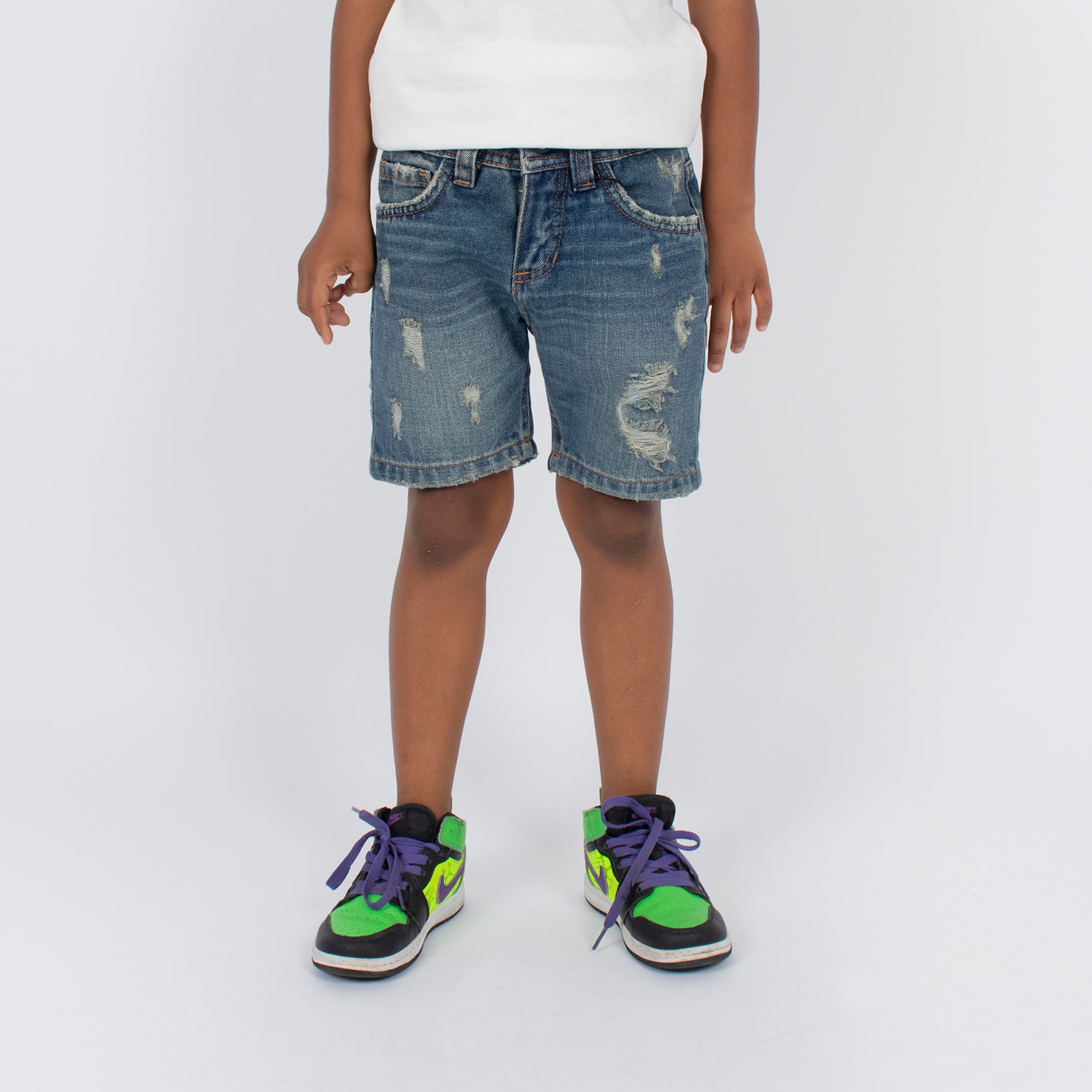 Bermuda niño desgaste