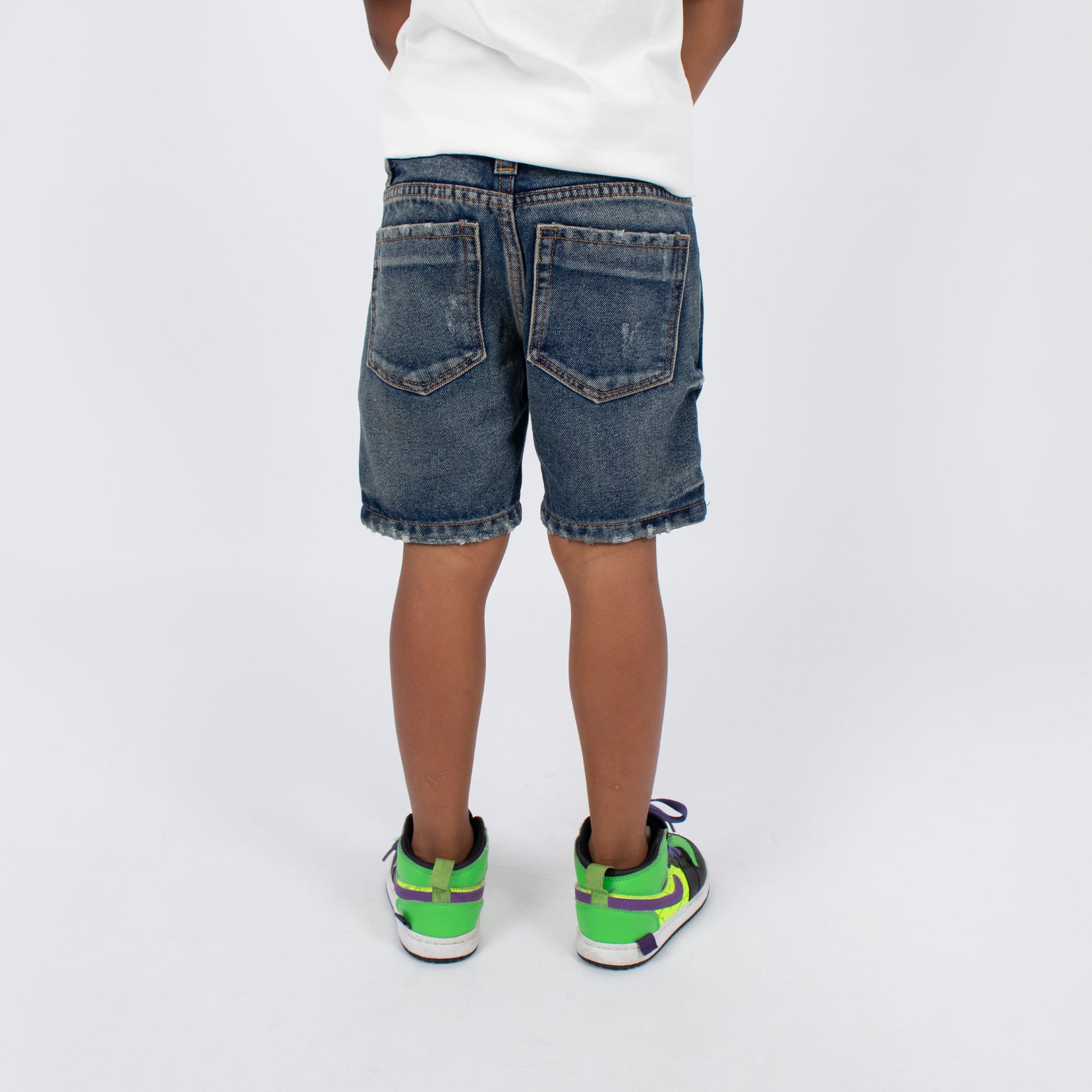 Bermuda niño desgaste