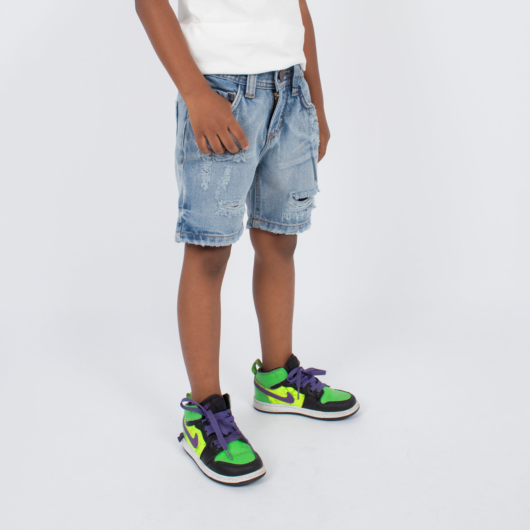 Bermuda niño desgaste