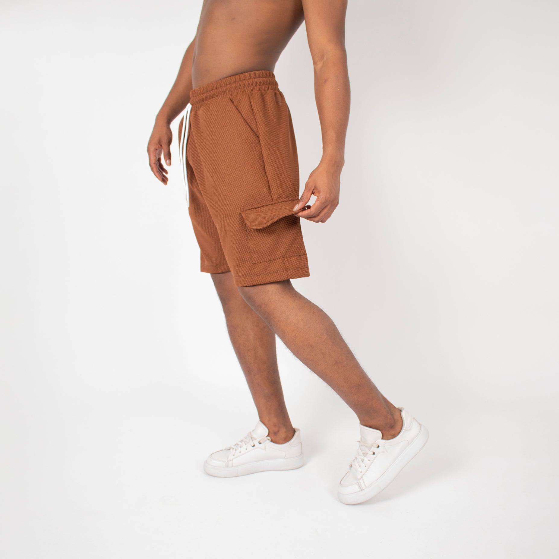 Pantaloneta hombre cargo textura cafe